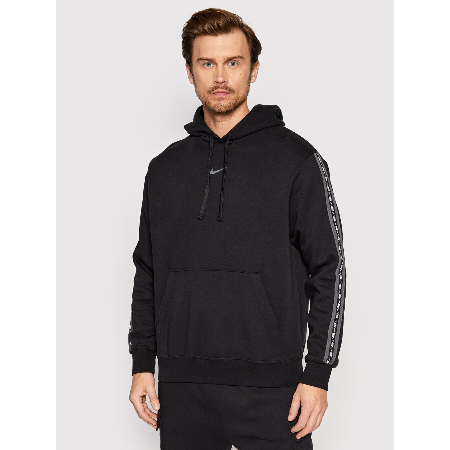 Nike Суитшърт Sportswear DM4676 Черен Relaxed Fit - Pepit.bg