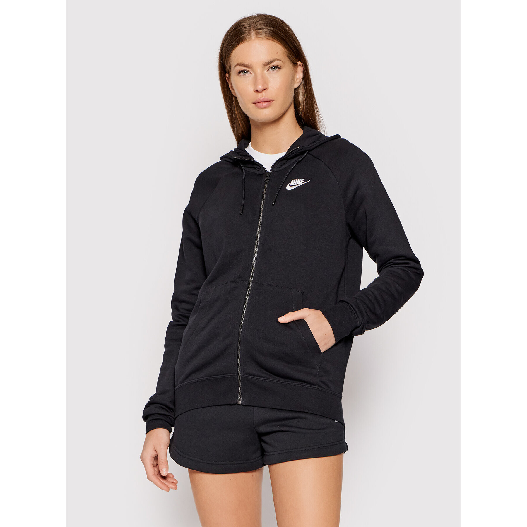 Nike Суитшърт Sportswear Essential BV4122 Черен Standard Fit - Pepit.bg