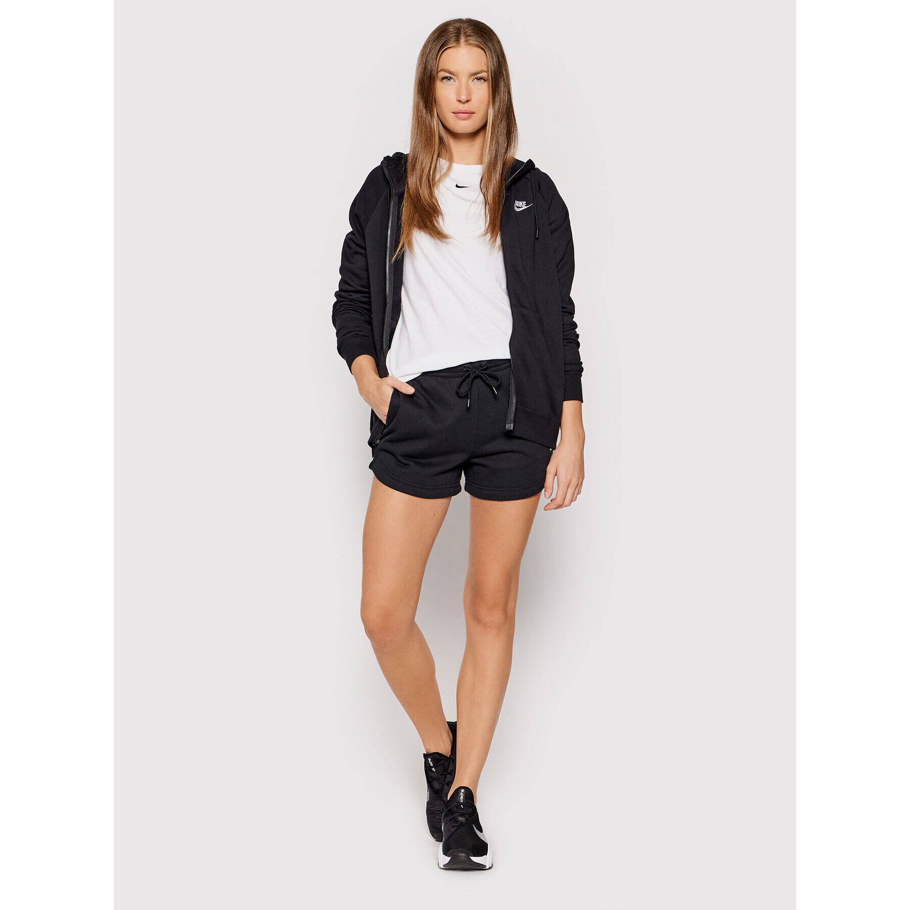 Nike Суитшърт Sportswear Essential BV4122 Черен Standard Fit - Pepit.bg