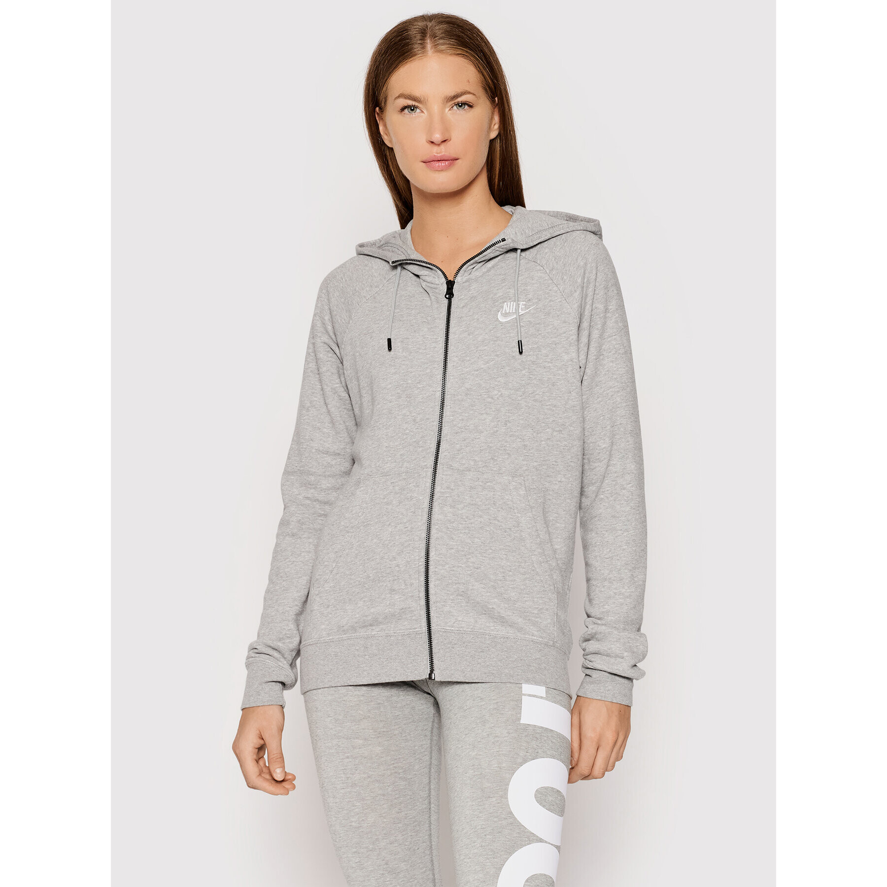 Nike Суитшърт Sportswear Essential BV4122 Сив Standard Fit - Pepit.bg