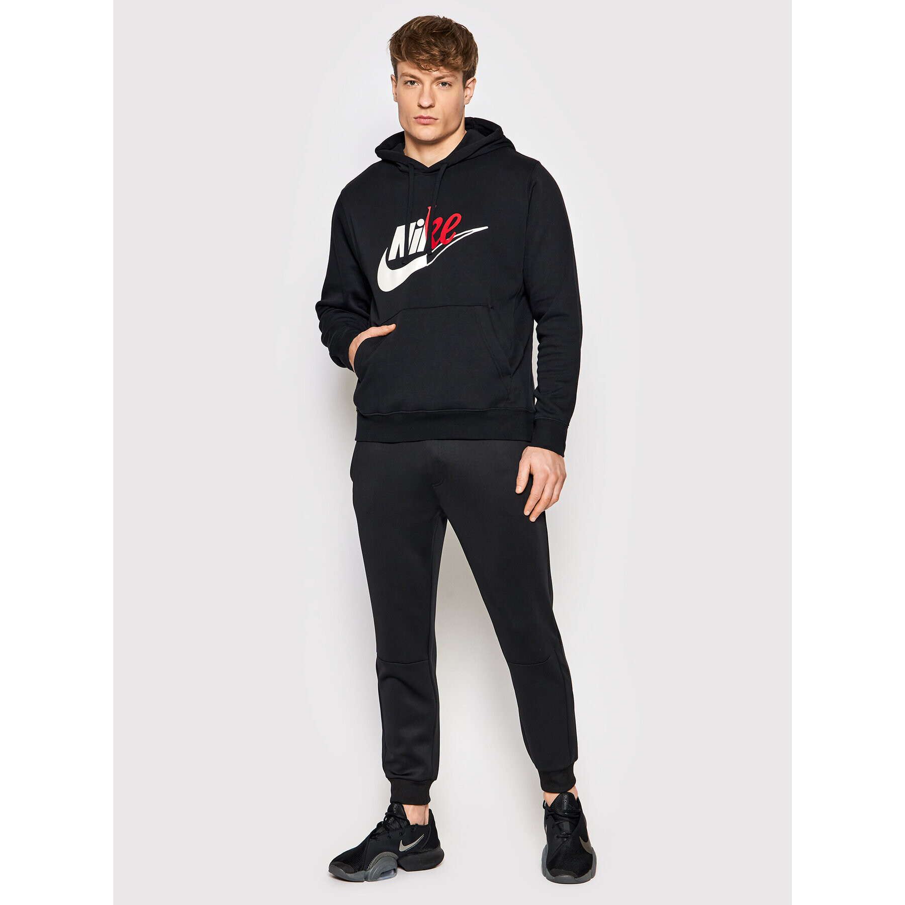 Nike Суитшърт Sportswear Sport Essentials+ DD5011 Черен Standard Fit - Pepit.bg