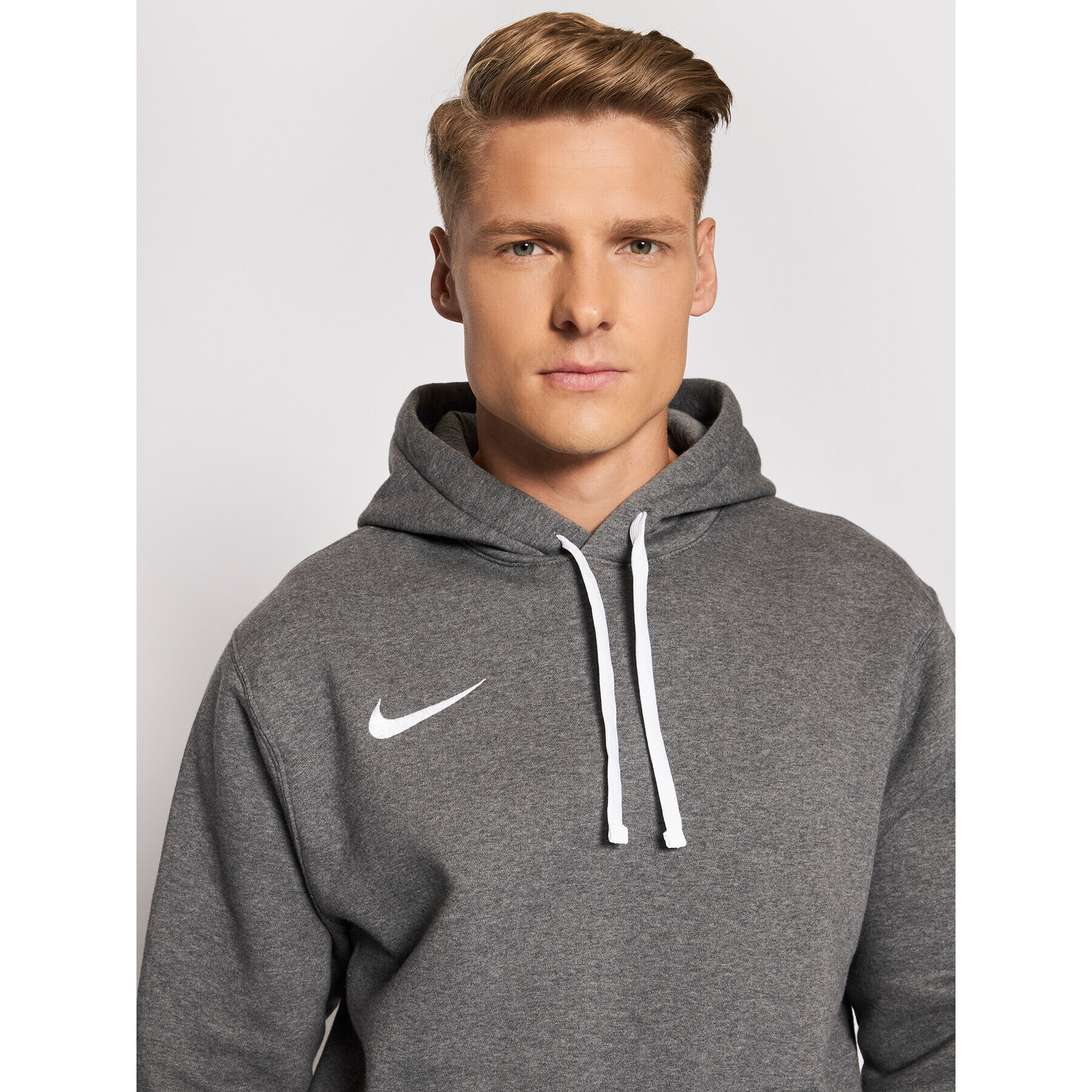 Nike Суитшърт Team Club 20 CW6894 Сив Regular Fit - Pepit.bg