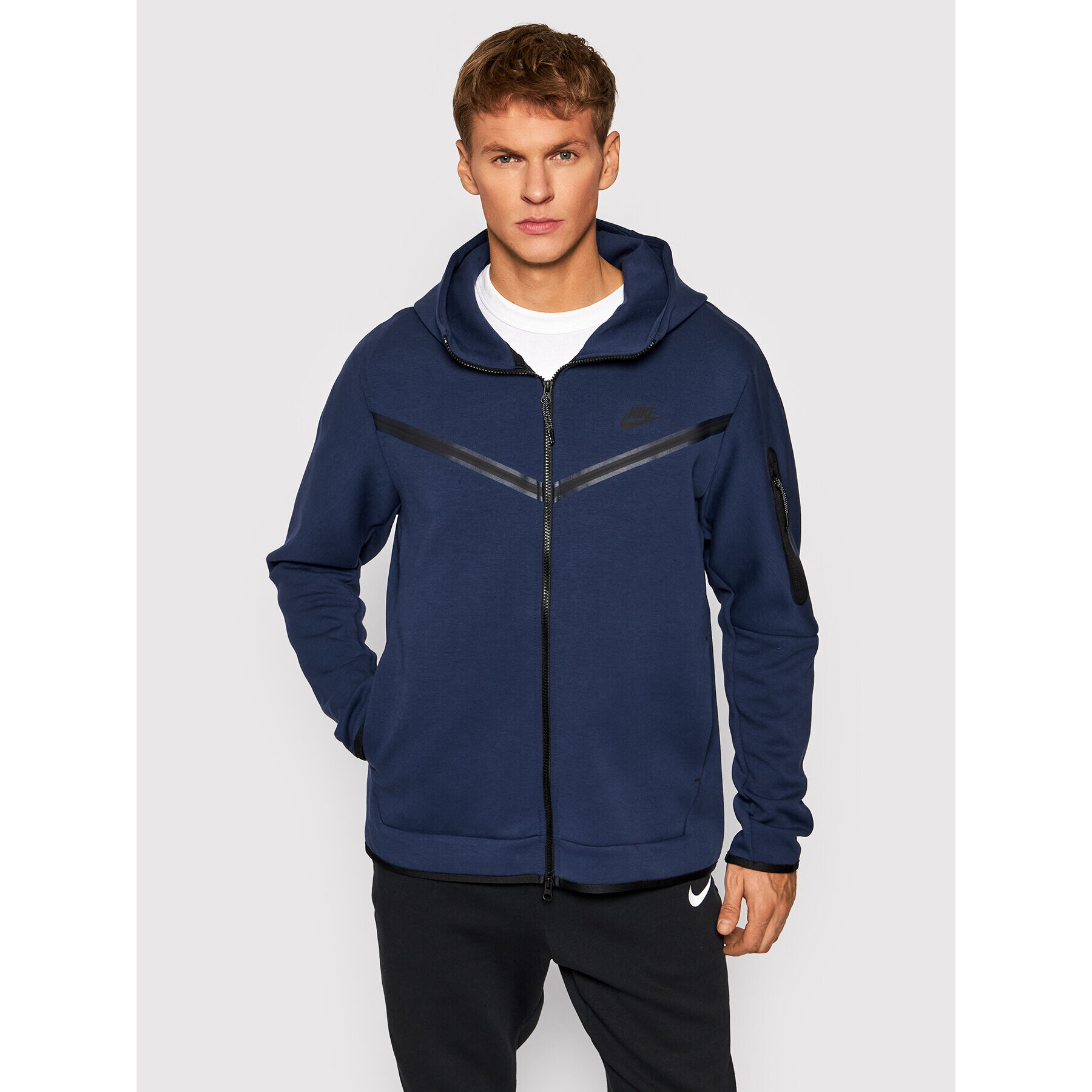 Nike Суитшърт Tech Fleece CU4489 Тъмносин Standard Fit - Pepit.bg