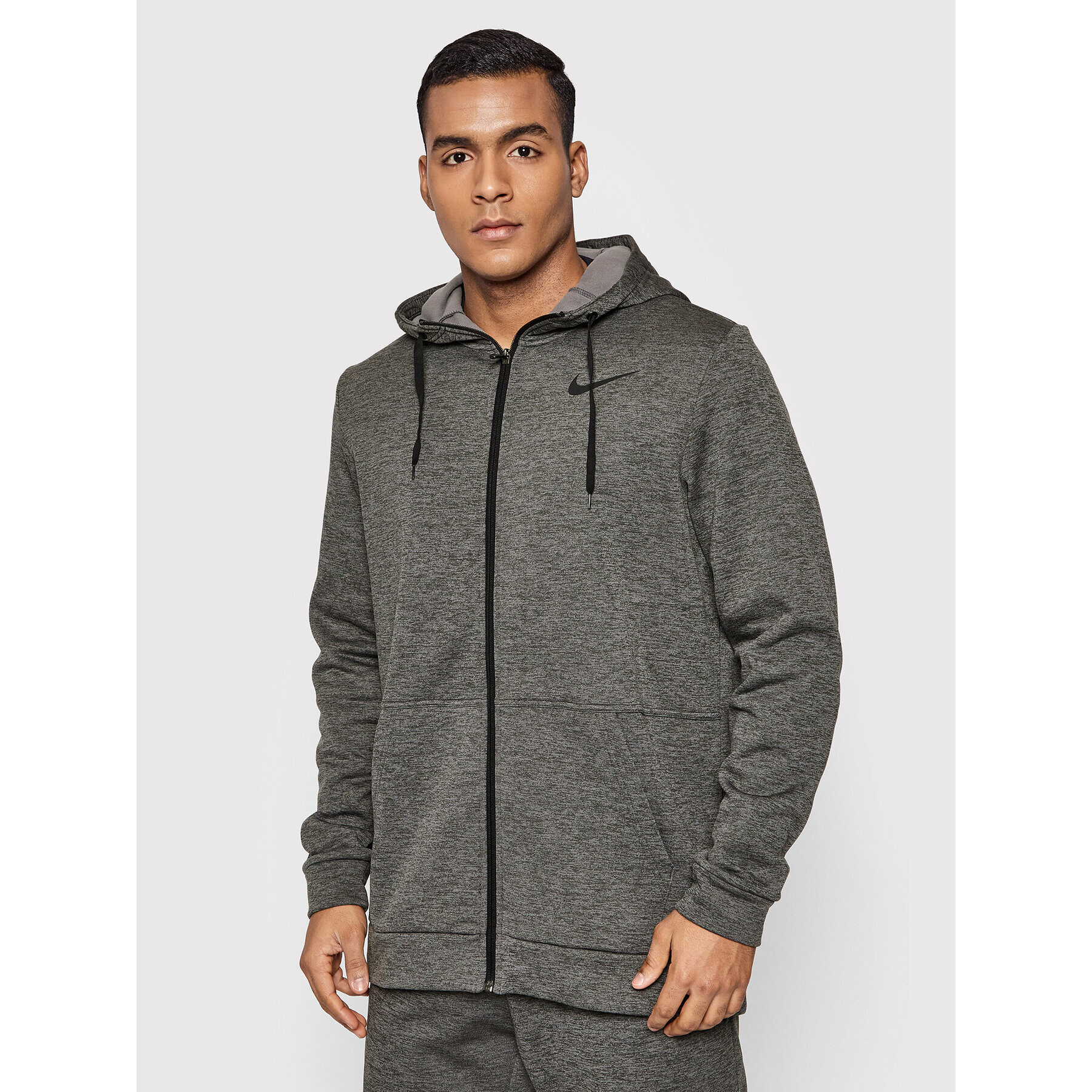 Nike Суитшърт Therma CU6231 Сив Standard Fit - Pepit.bg