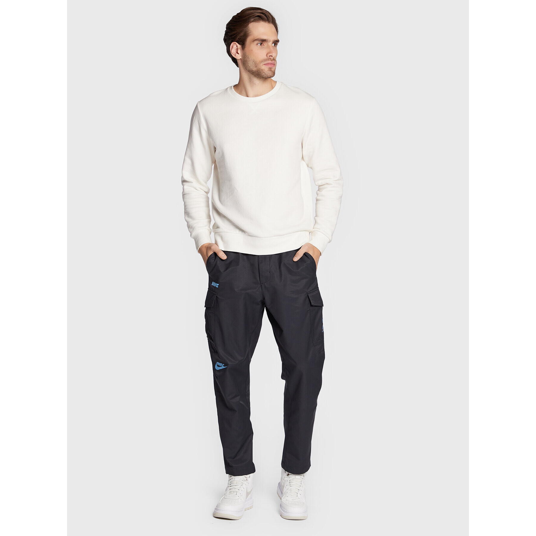 Nike Текстилни панталони DM6869 Сив Regular Fit - Pepit.bg
