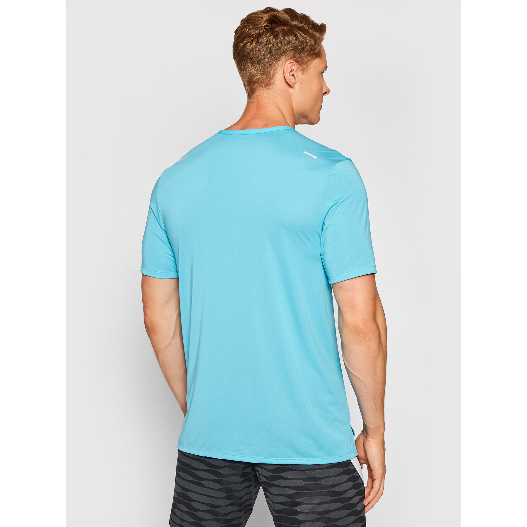 Nike Тениска от техническо трико Dri-Fit Rise CZ9184 Син Standard Fit - Pepit.bg