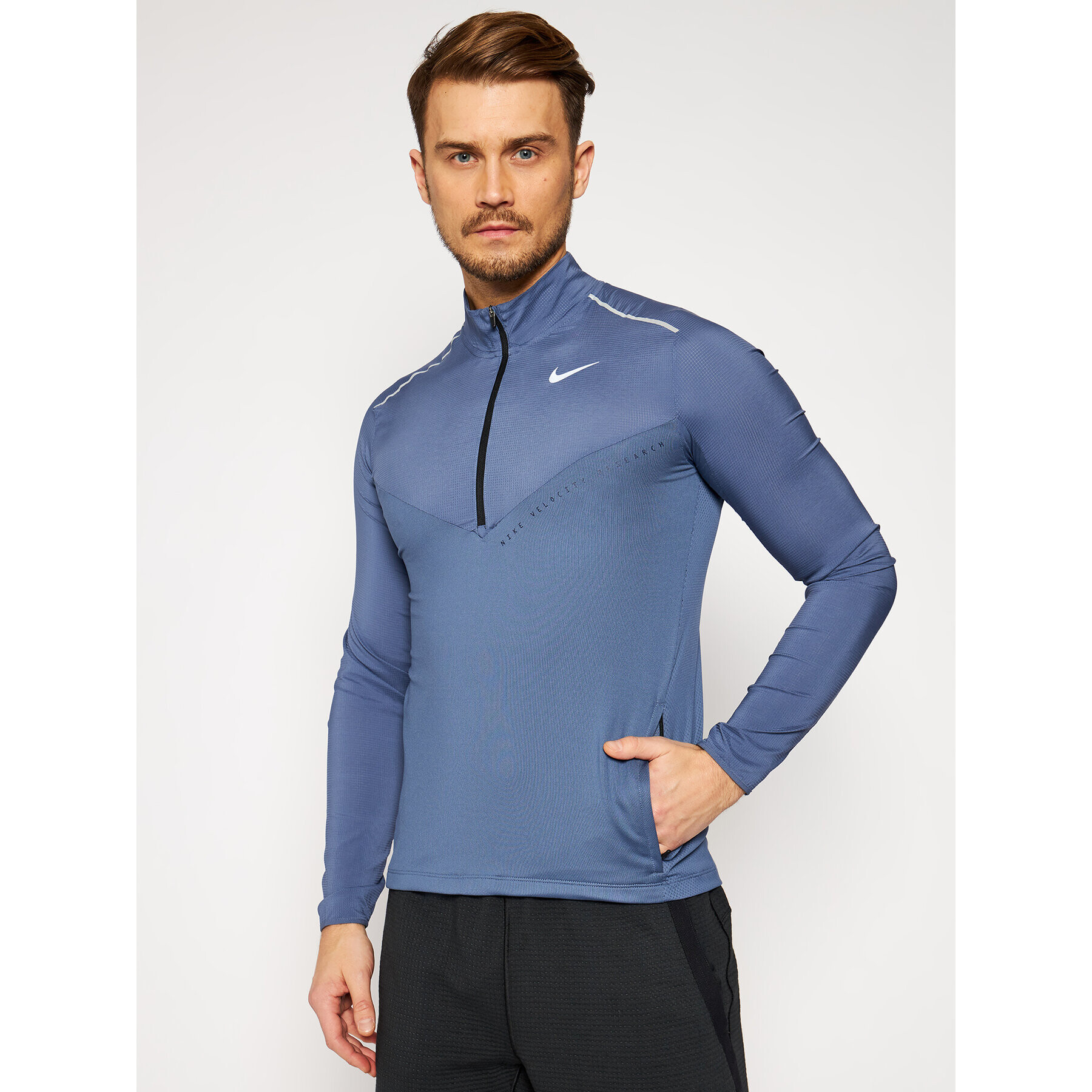 Nike Тениска от техническо трико Element CJ5705 Син Standard Fit - Pepit.bg