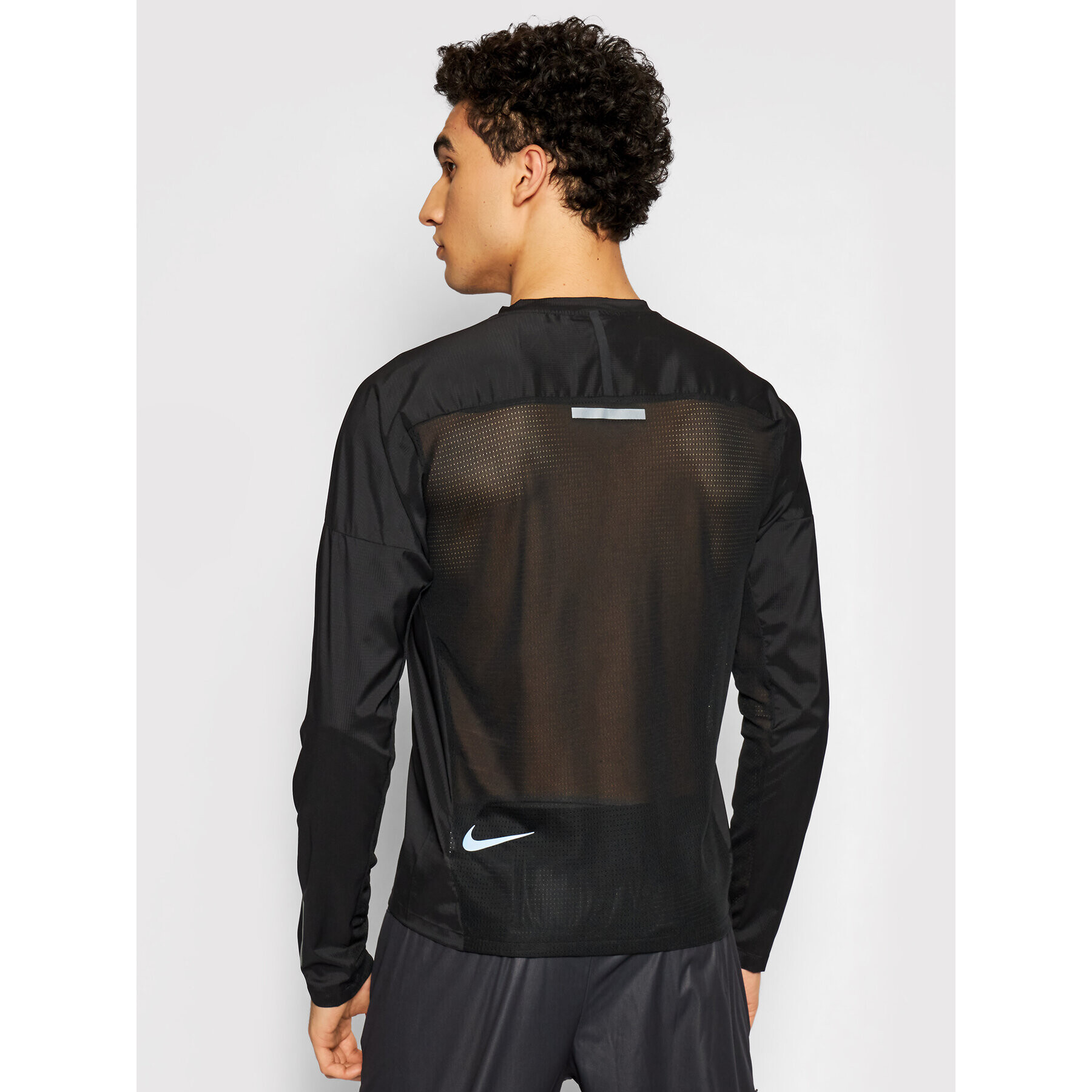 Nike Тениска от техническо трико Tech Pack CJ5780 Черен Standard Fit - Pepit.bg