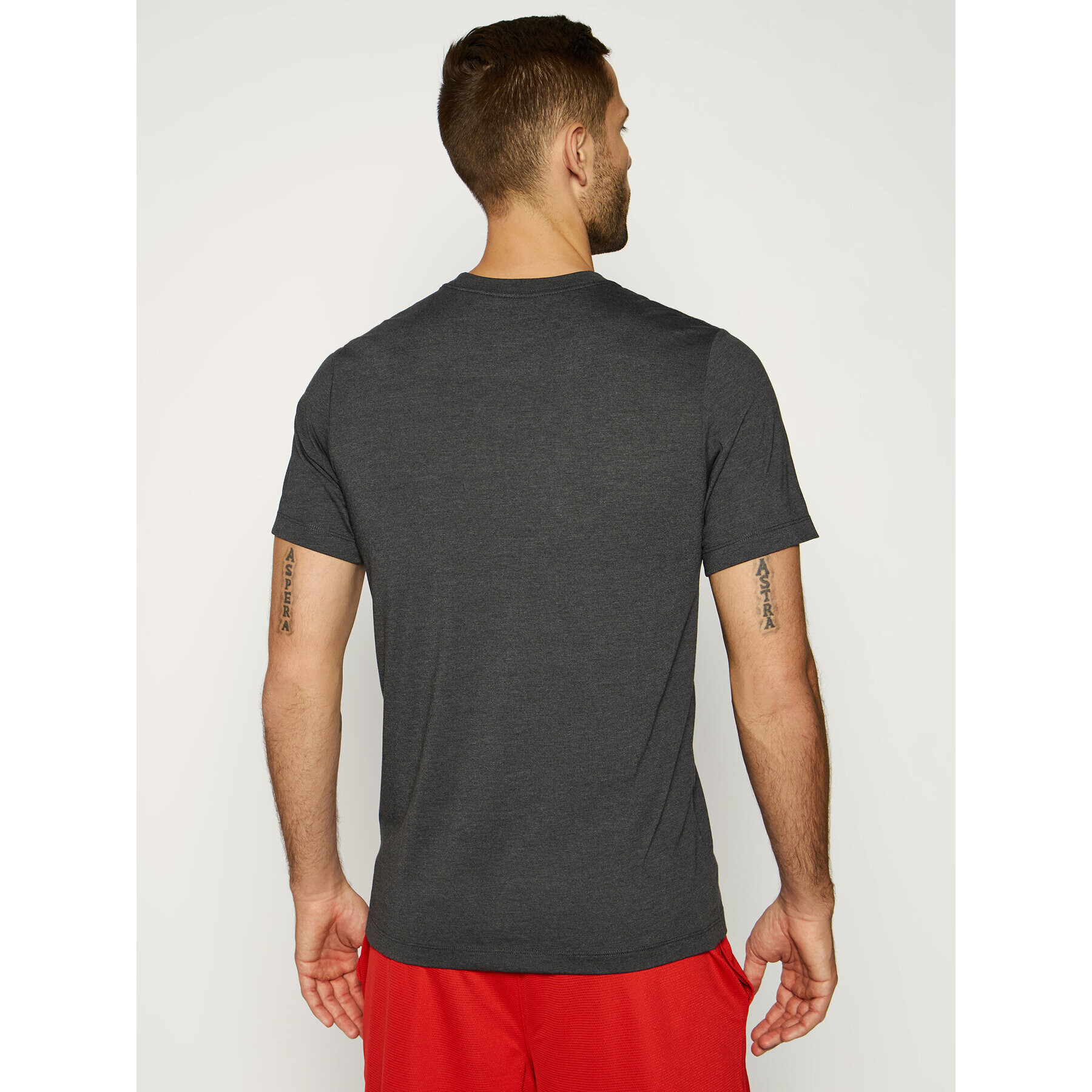 Nike Тениска от техническо трико Yoga Dri-Fit CT6476 Сив Regular Fit - Pepit.bg