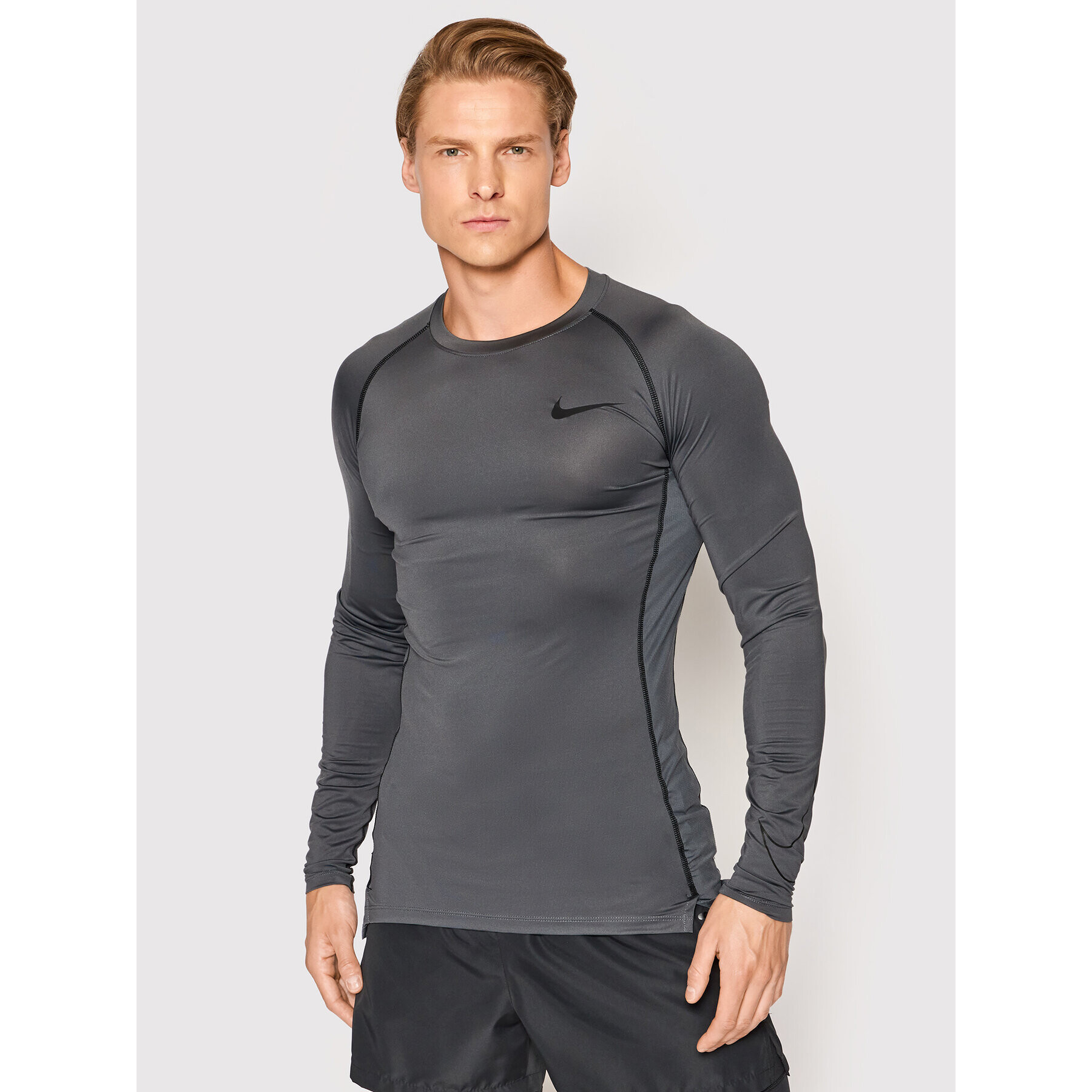 Nike Тениска от техническо трико Pro Dri-Fit DD1990 Сив Tight Fit - Pepit.bg