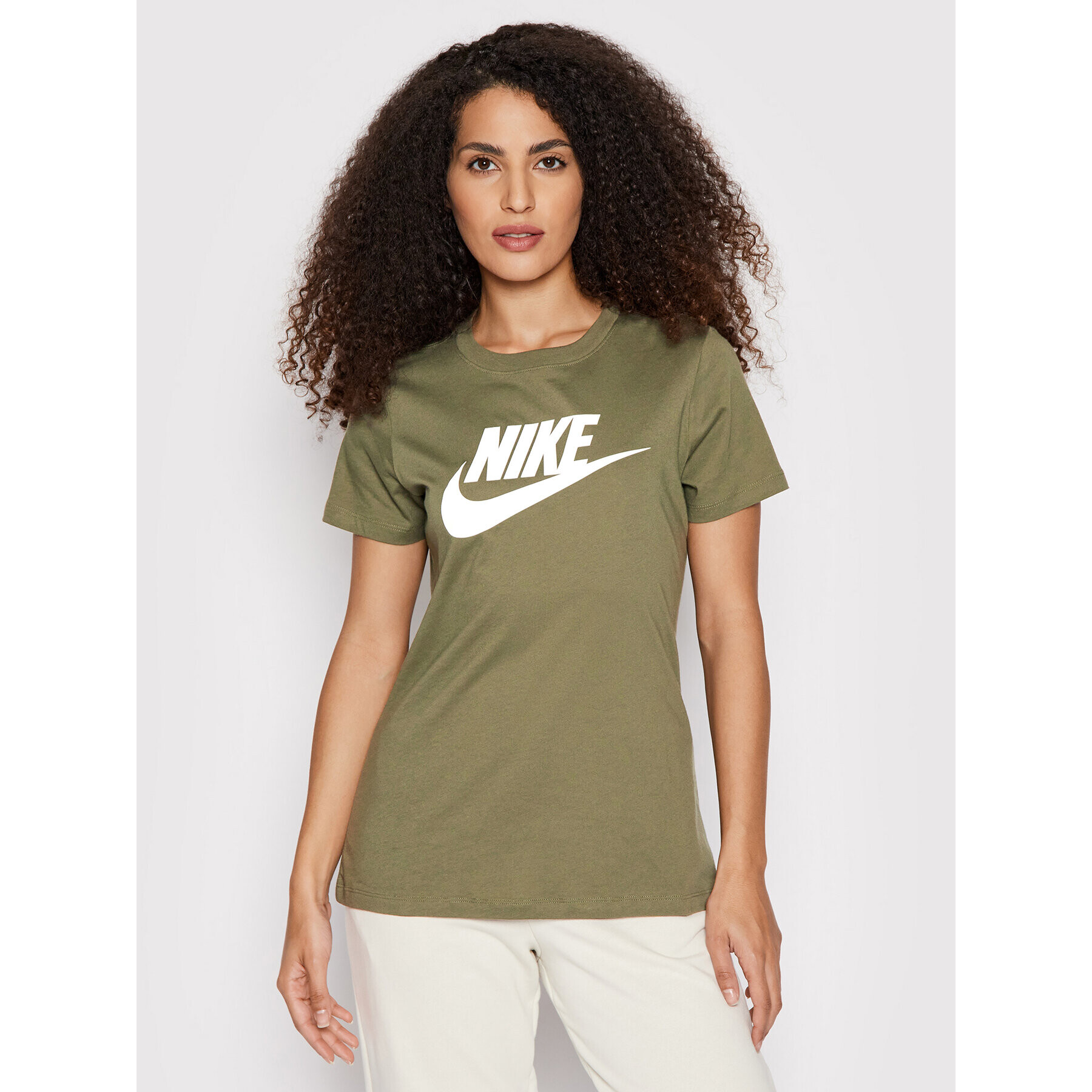 Nike Тишърт Essential BV6169 Зелен Regular Fit - Pepit.bg