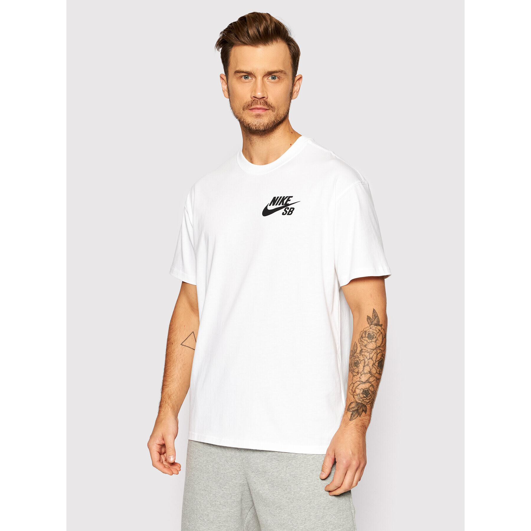 Nike Тишърт SB Icon DC7817 Бял Loose Fit - Pepit.bg