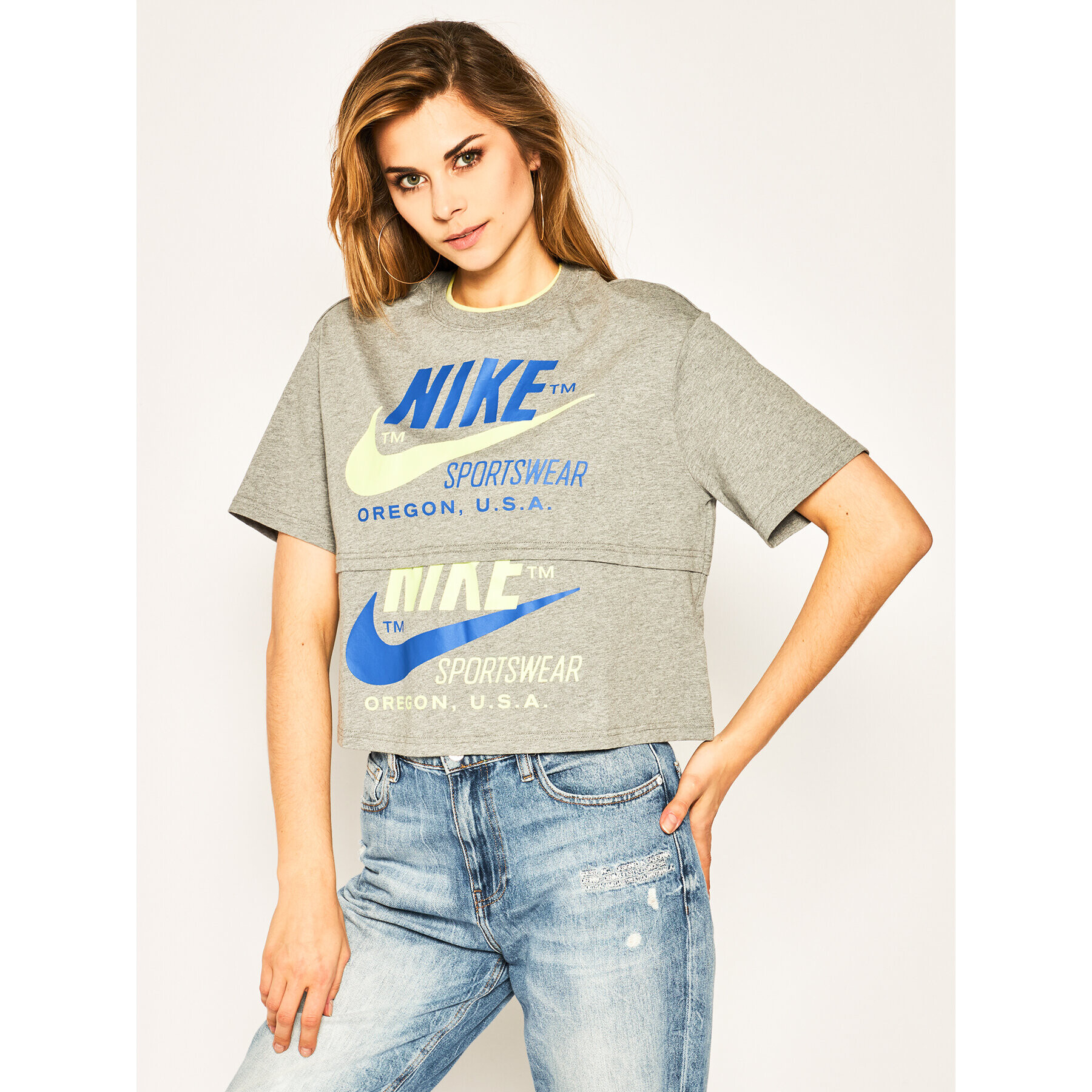 Nike Тишърт Sportswear Icon Clash CJ2040 Сив Loose Fit - Pepit.bg