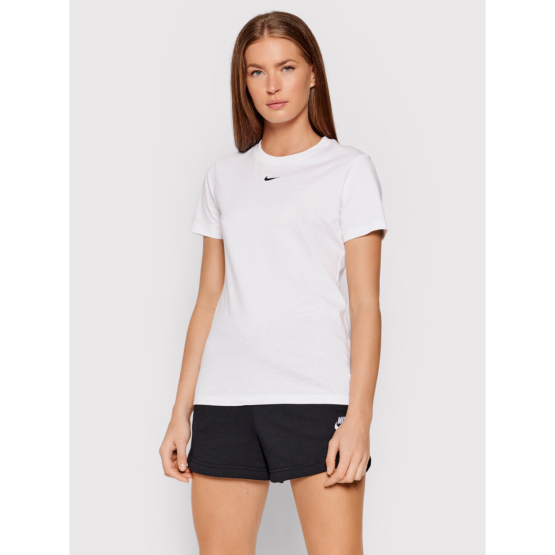 Nike Тишърт Sportswear CZ7339 Бял Standard Fit - Pepit.bg