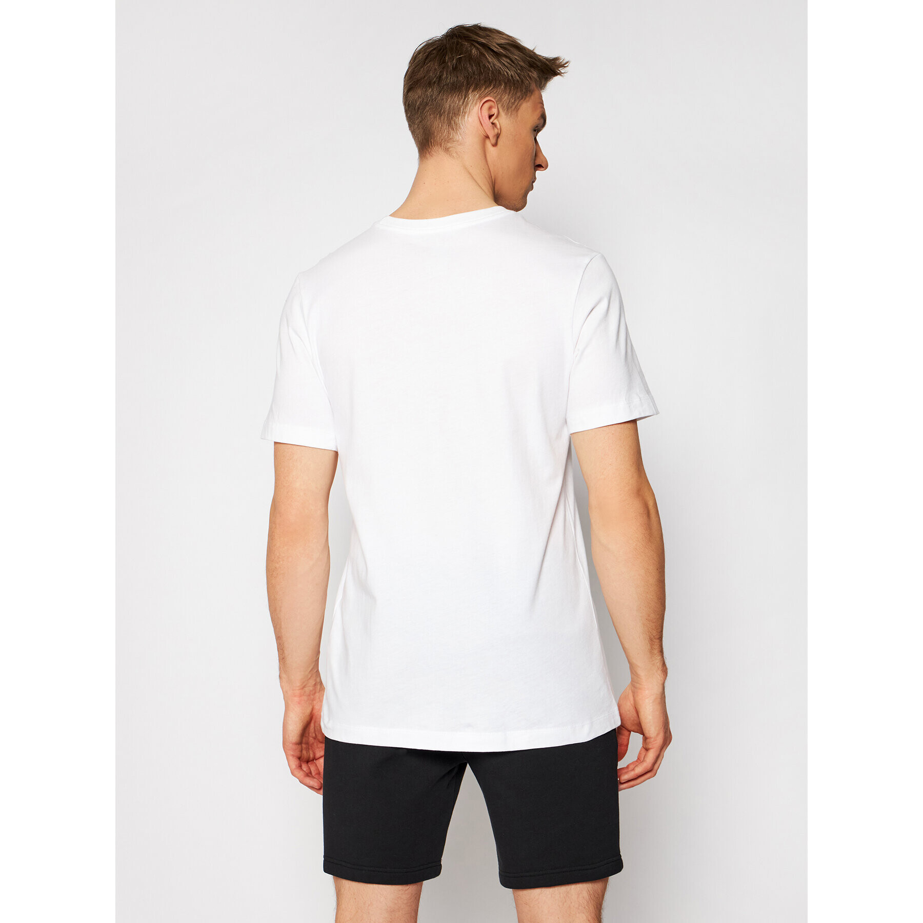 Nike Тишърт Sportswear DB6151 Бял Standard Fit - Pepit.bg