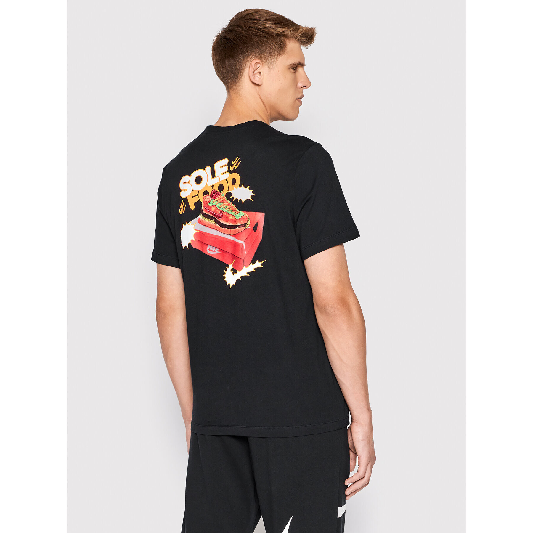 Nike Тишърт Sportswear DN5177 Черен Regular Fit - Pepit.bg