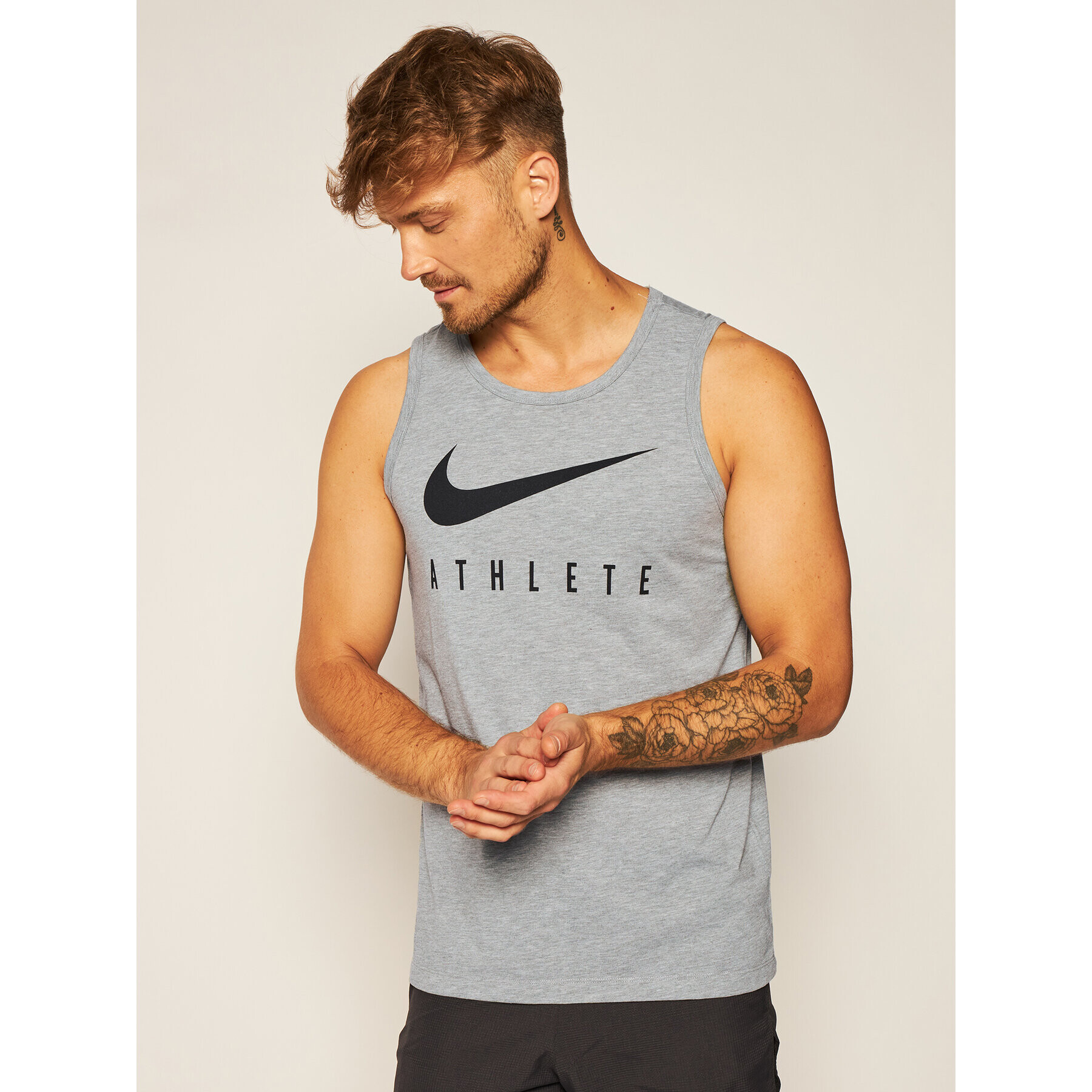 Nike Топ Swoosh Athlete CD7344 Сив Standard Fit - Pepit.bg