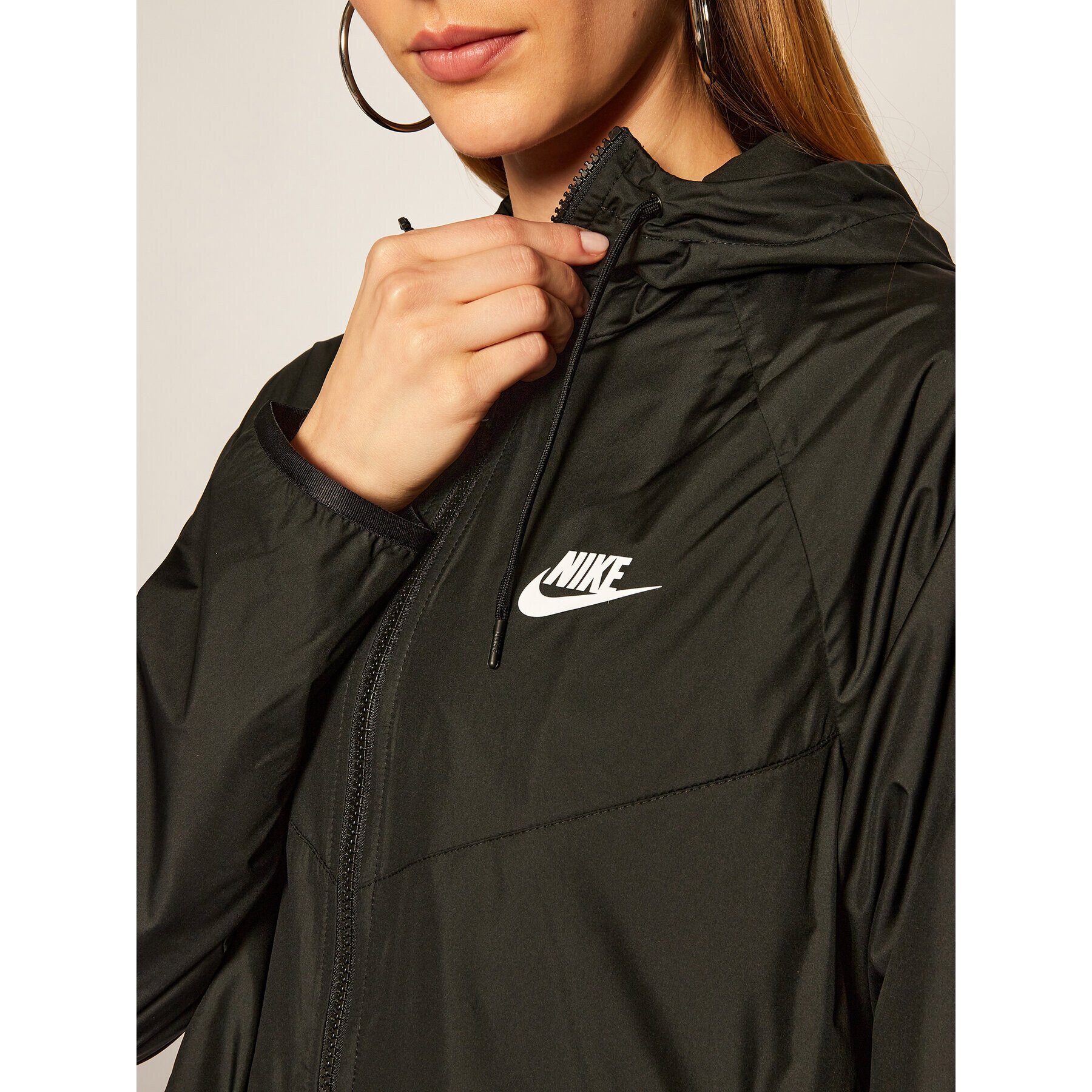 Nike Ветровка Sportswear BV3939 Черен Loose Fit - Pepit.bg