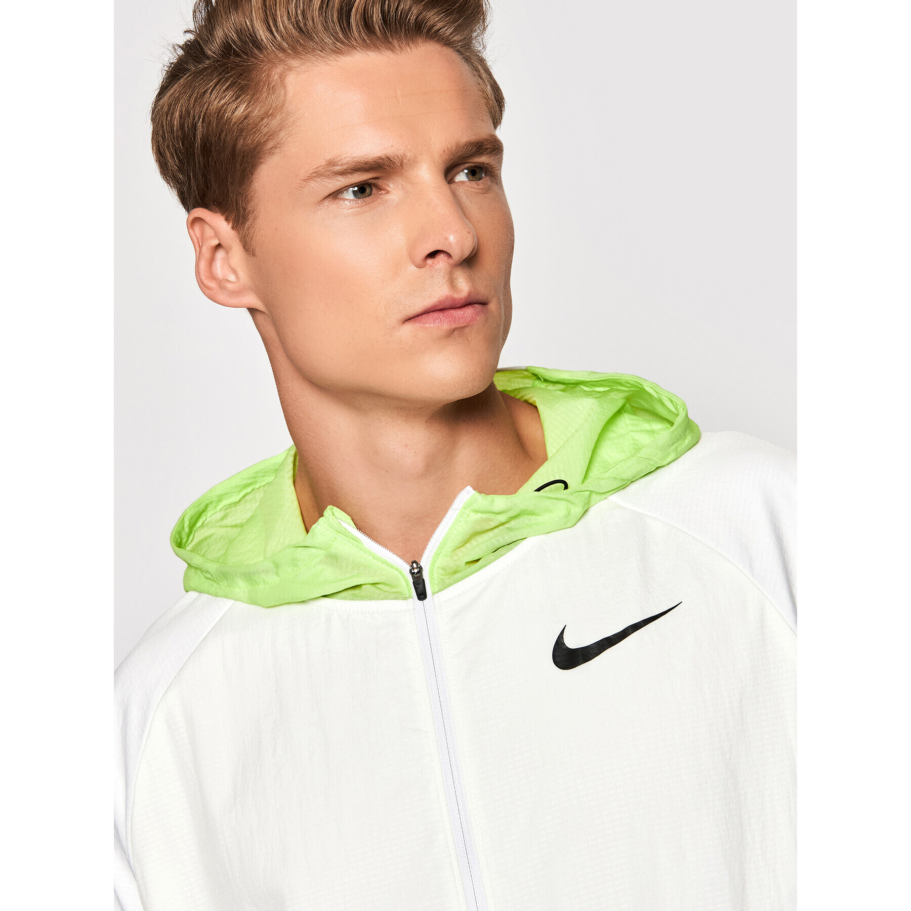 Nike Яке за джогинг Therma Essential Ekiden DC4039 Бял Standard Fit - Pepit.bg