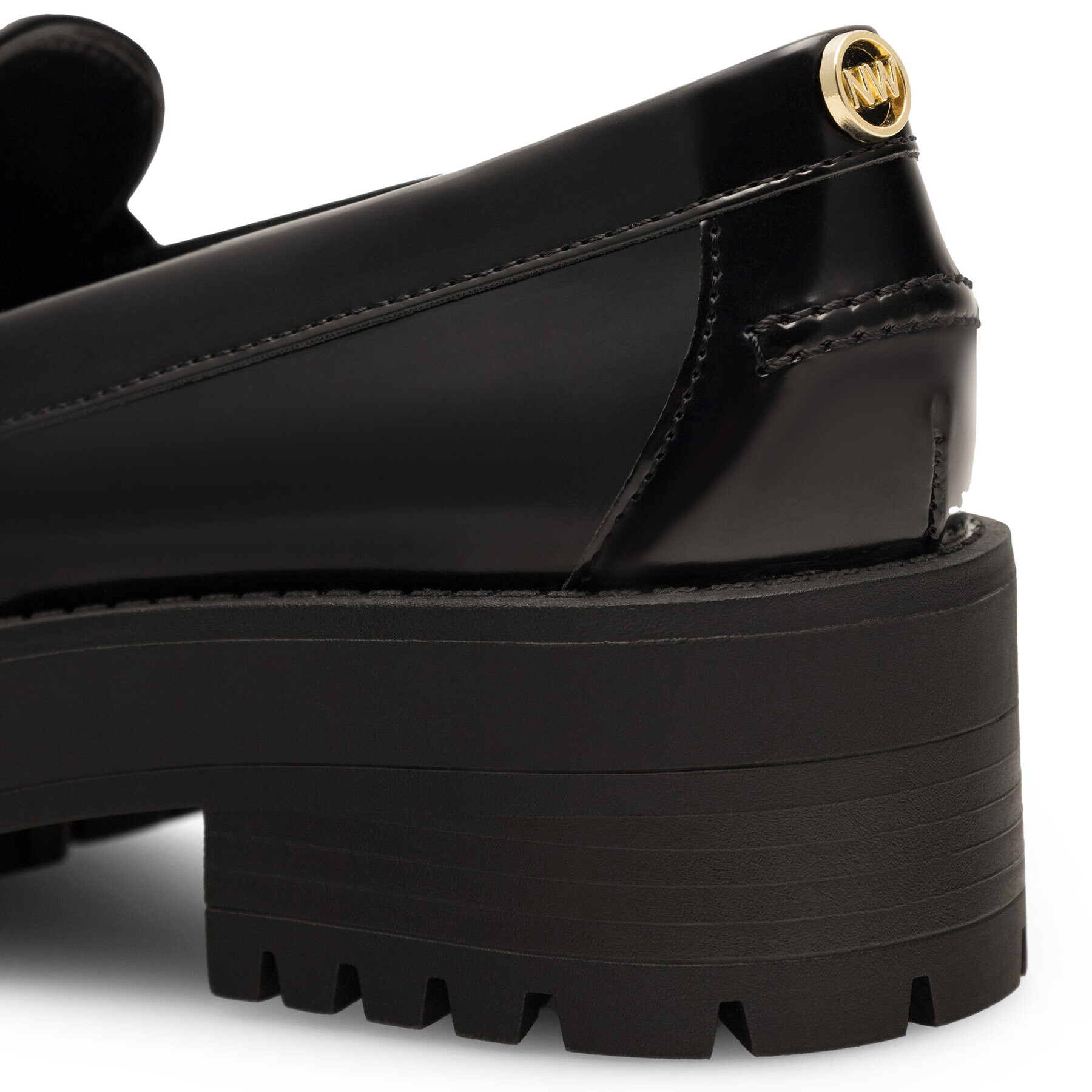 Nine West лоуфъри с дебела подметка NYLA 8123-1 Черен - Pepit.bg