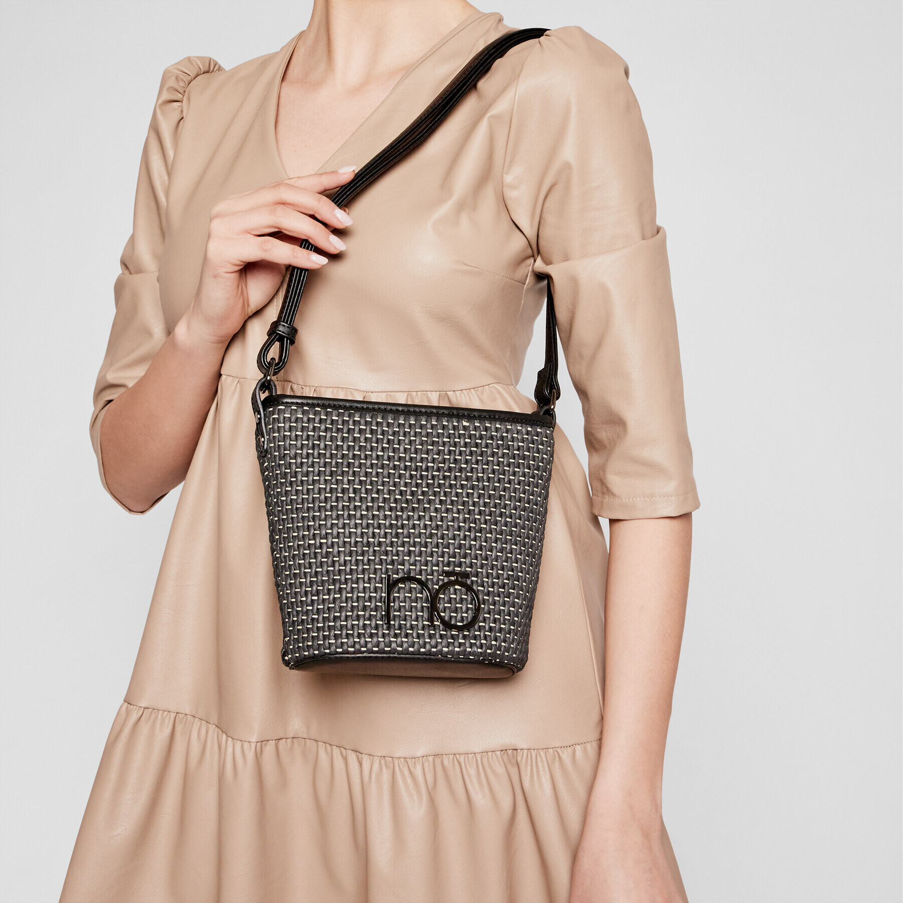 Nobo Дамска чанта NBAG-K0450-C020 Черен - Pepit.bg