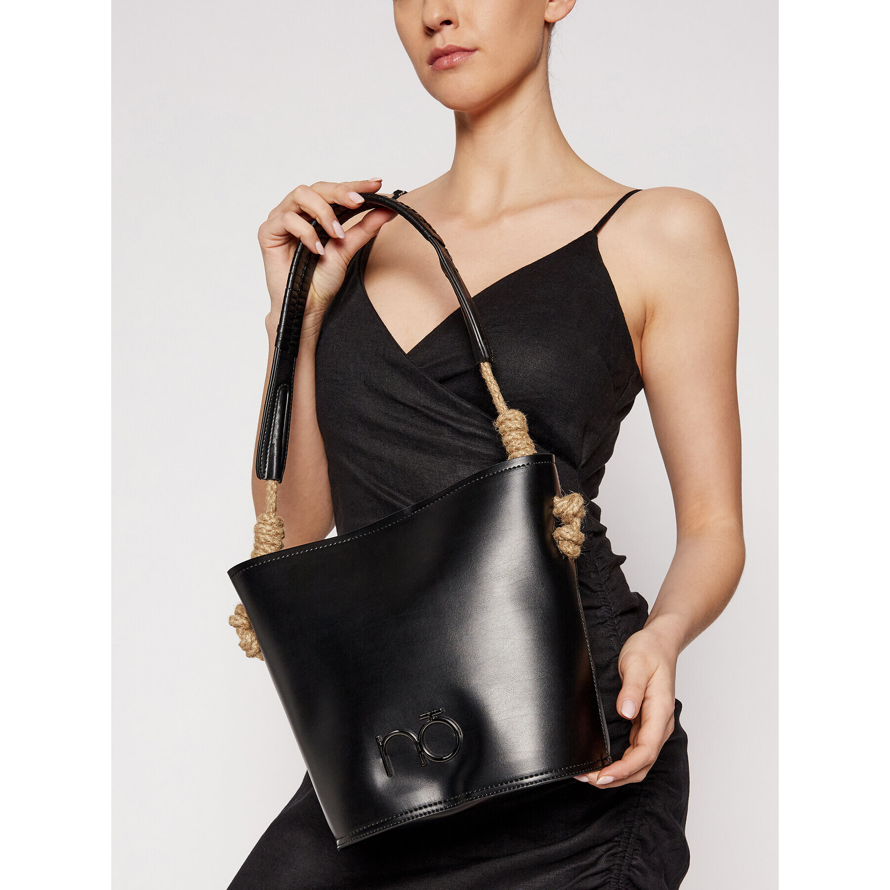 Nobo Дамска чанта NBAG-K1600-C020 Черен - Pepit.bg