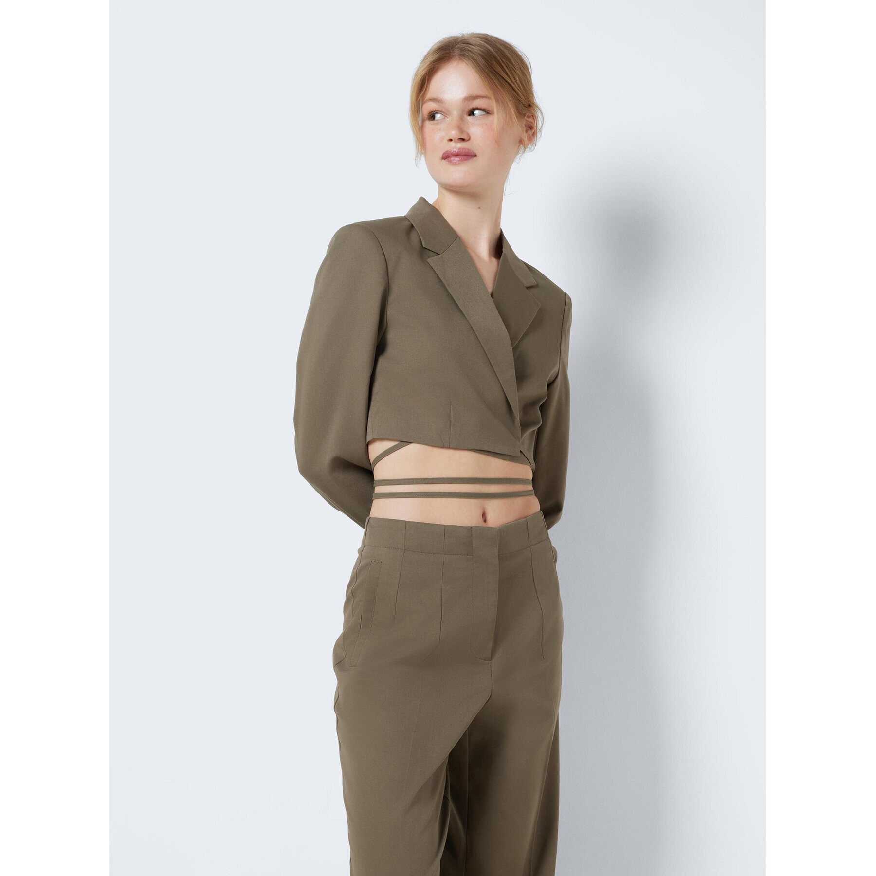Noisy May Сако Thea 27024906 Зелен Regular Fit - Pepit.bg