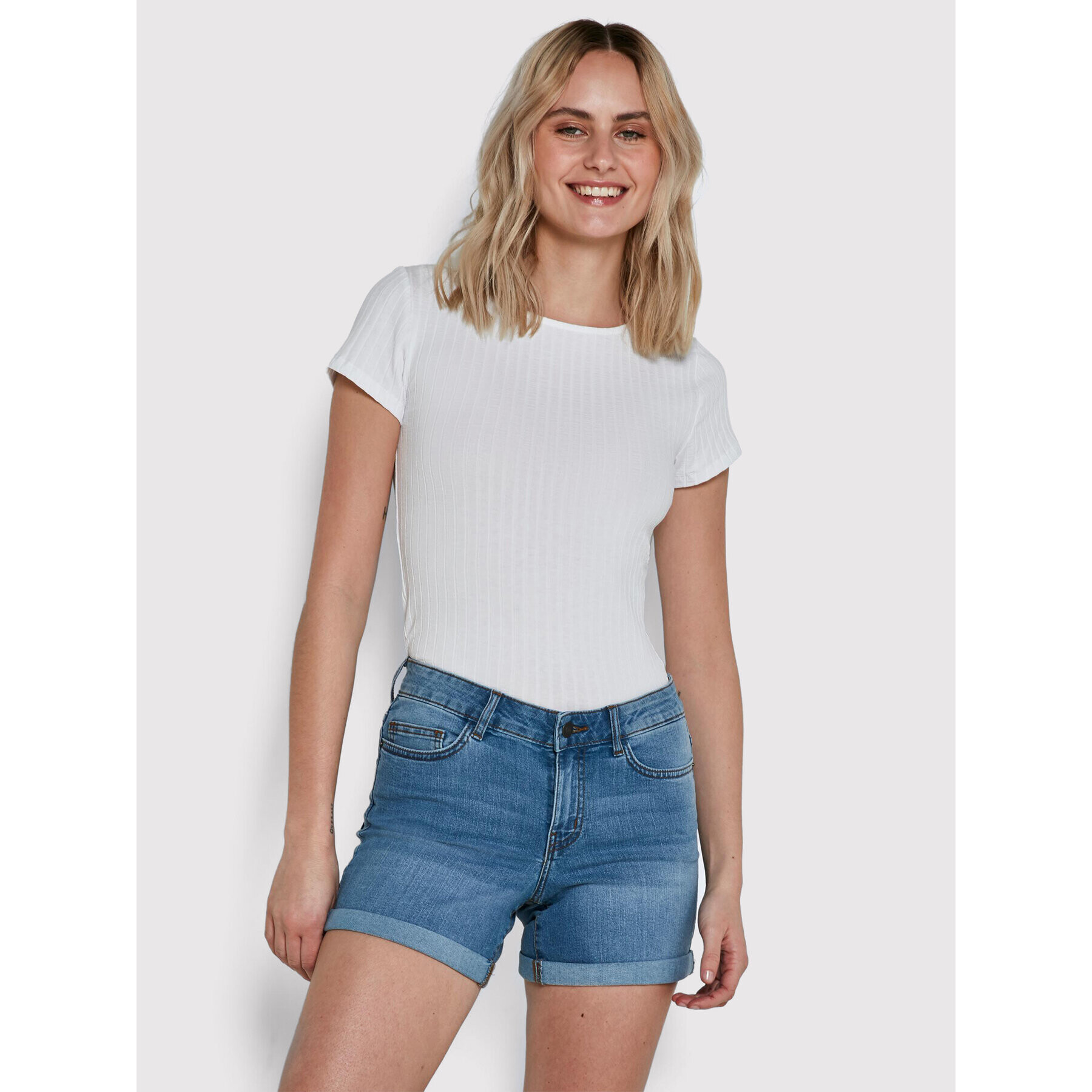 Noisy May Дънкови шорти Be Lucy 27019455 Син Slim Fit - Pepit.bg