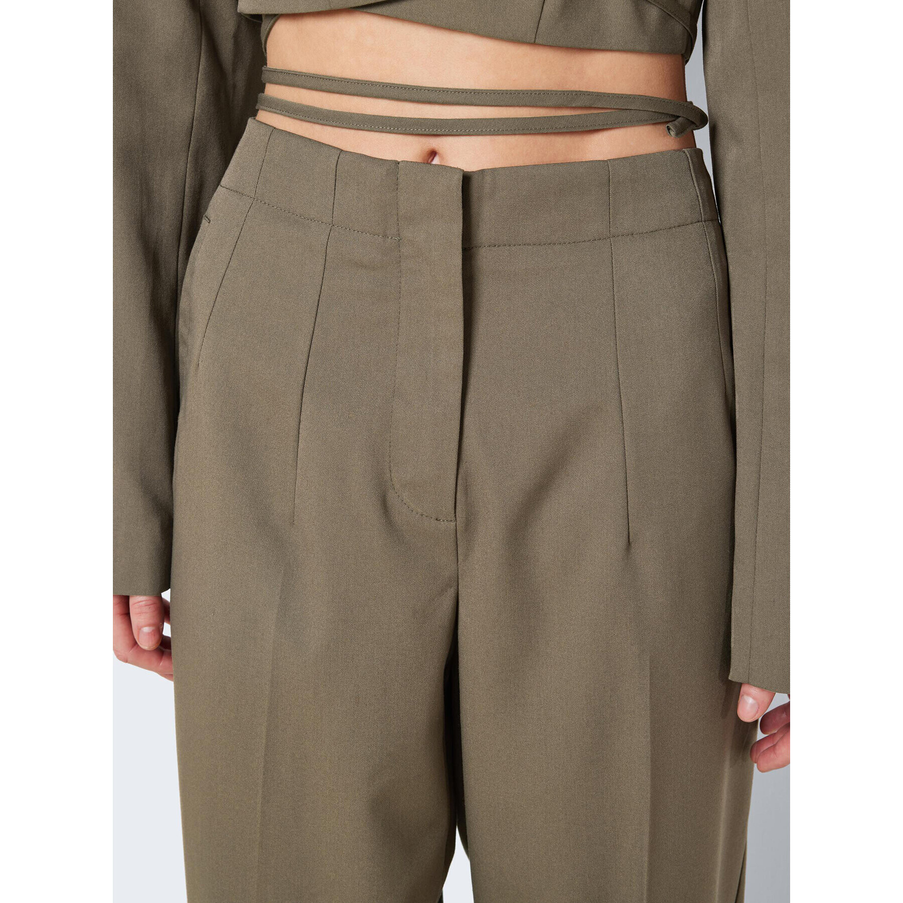 Noisy May Текстилни панталони Thea 27024904 Зелен Relaxed Fit - Pepit.bg