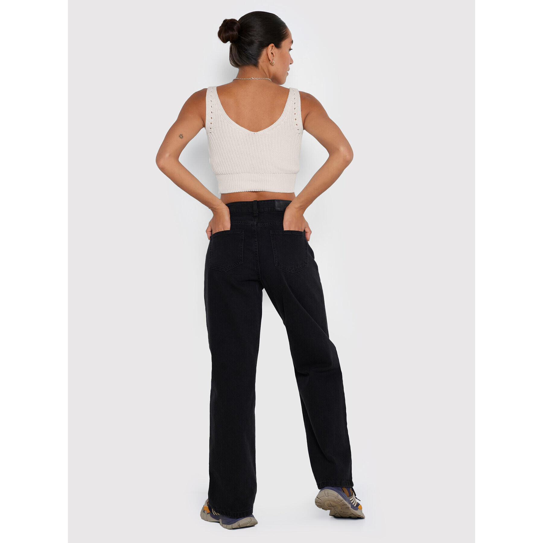 Noisy May топ Sara 27020432 Бял Slim Fit - Pepit.bg