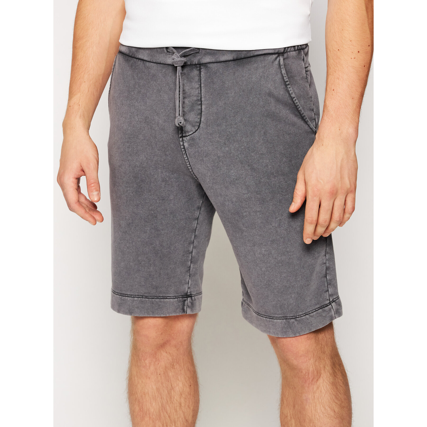 North Sails Спортни шорти 672875 Сив Regular Fit - Pepit.bg