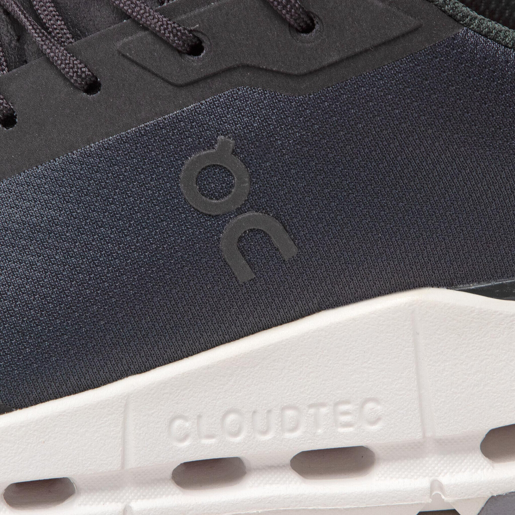 On Сникърси Cloudnova Form 26.98484 Черен - Pepit.bg