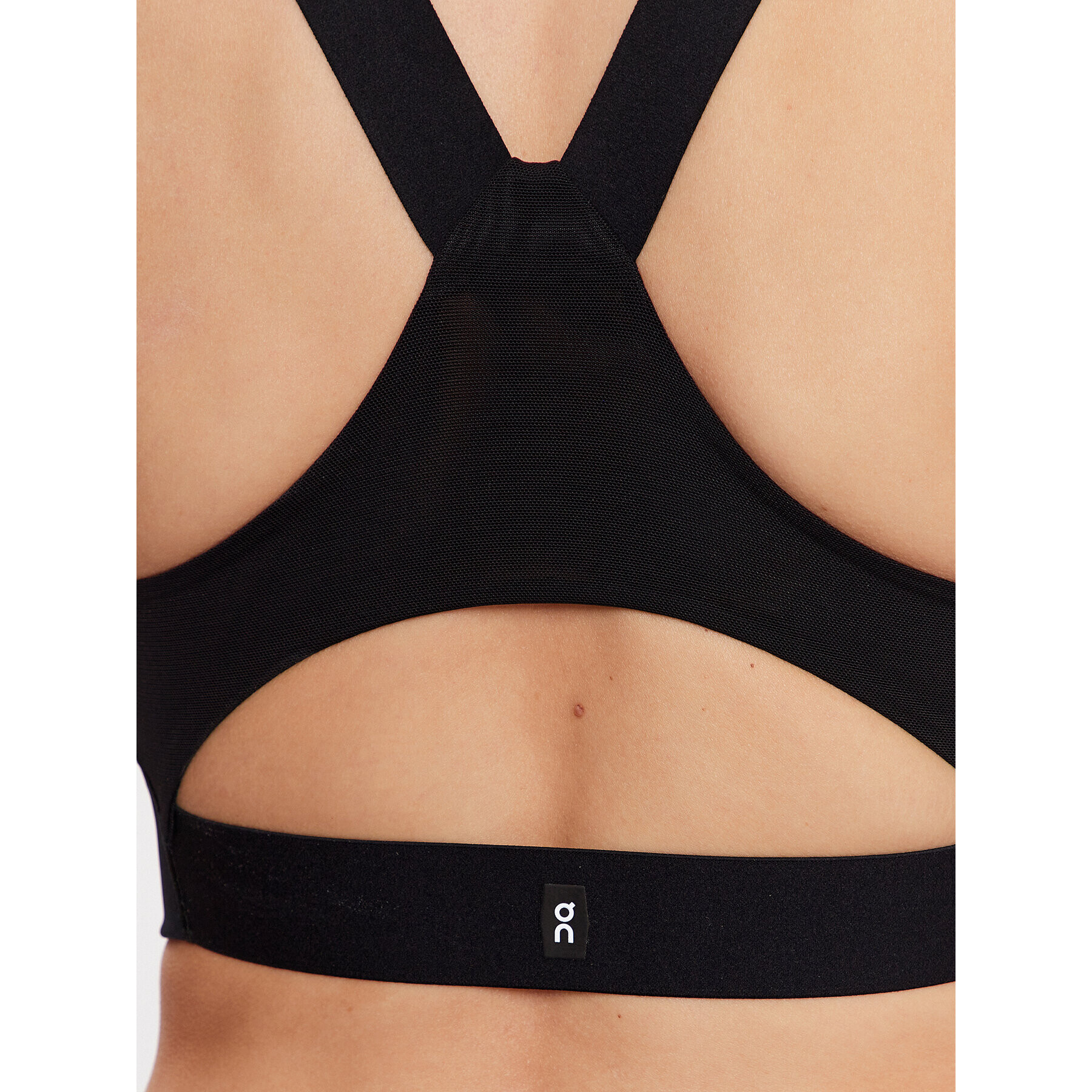 On Спортен сутиен Performance Bra W 25800728 Черен - Pepit.bg
