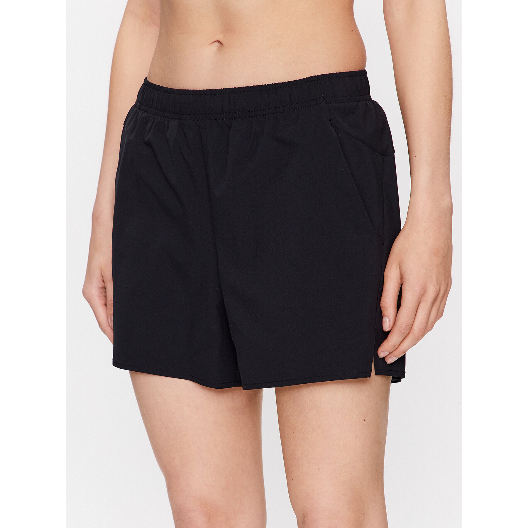 On Спортни шорти Essential Shorts W 1WD10180553 Черен Regular Fit - Pepit.bg