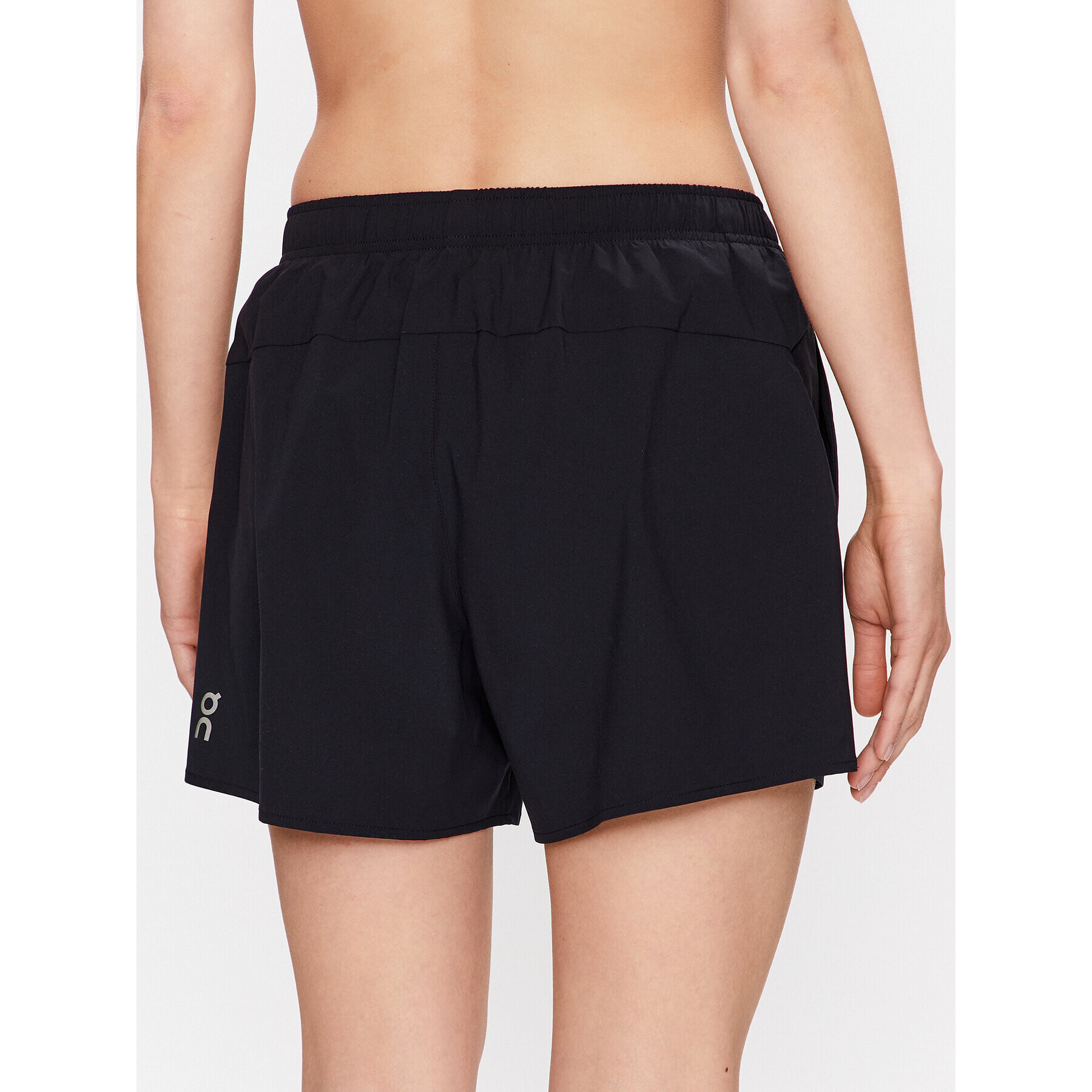 On Спортни шорти Essential Shorts W 1WD10180553 Черен Regular Fit - Pepit.bg