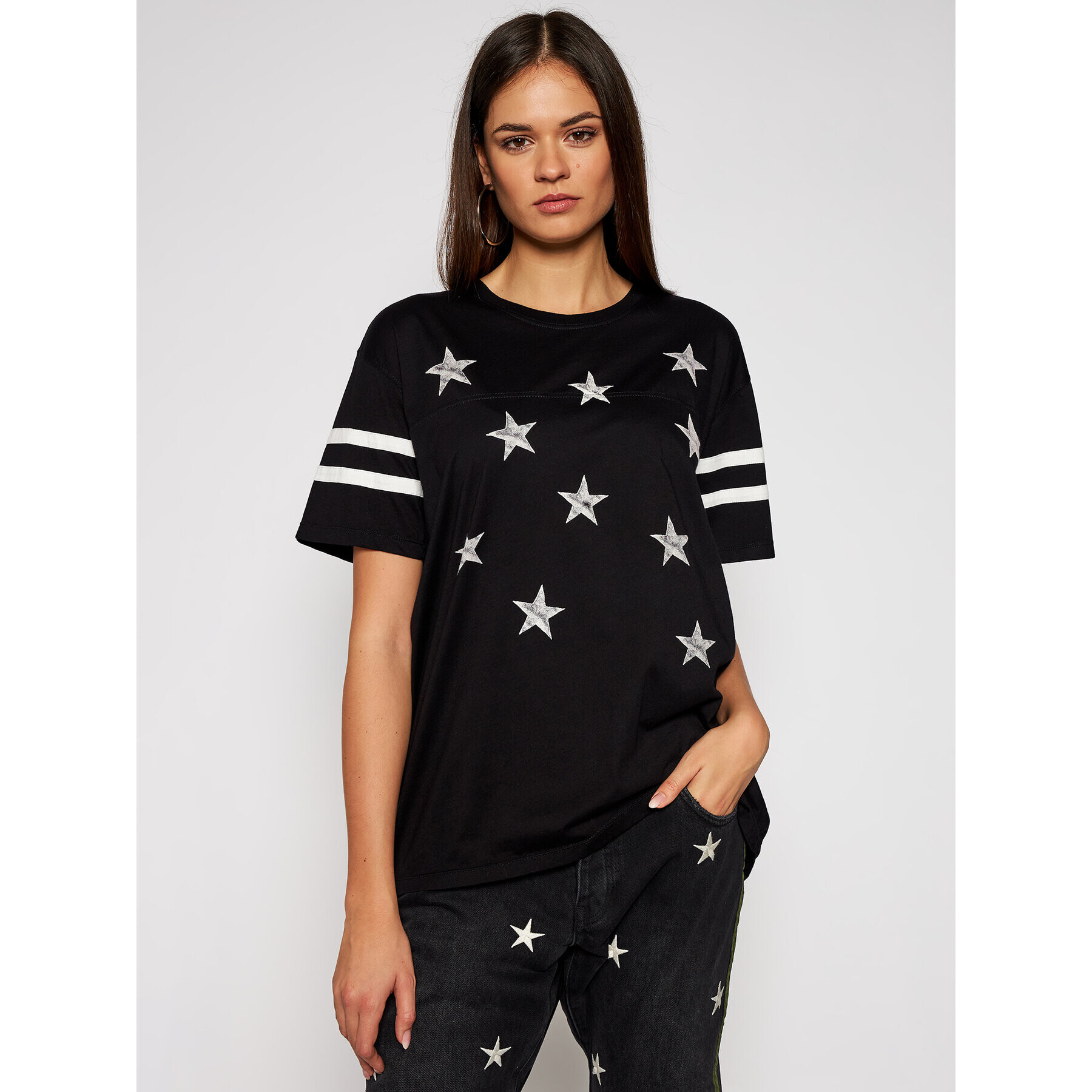 One Teaspoon Тишърт Stars Bf Sports Tee 23900 Черен Regular Fit - Pepit.bg