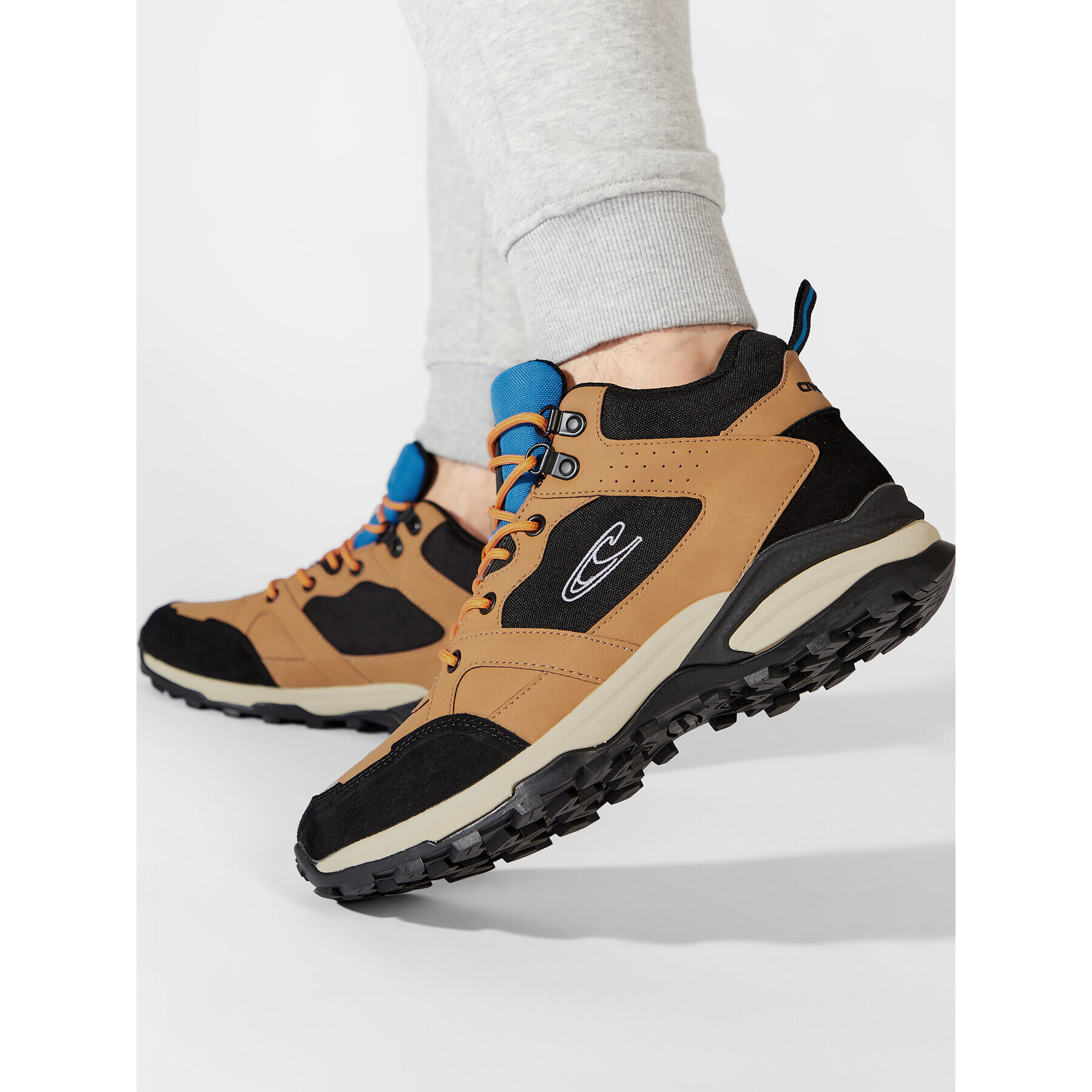 O'Neill Сникърси Stratton Men Mid 90223029.35A Кафяв - Pepit.bg