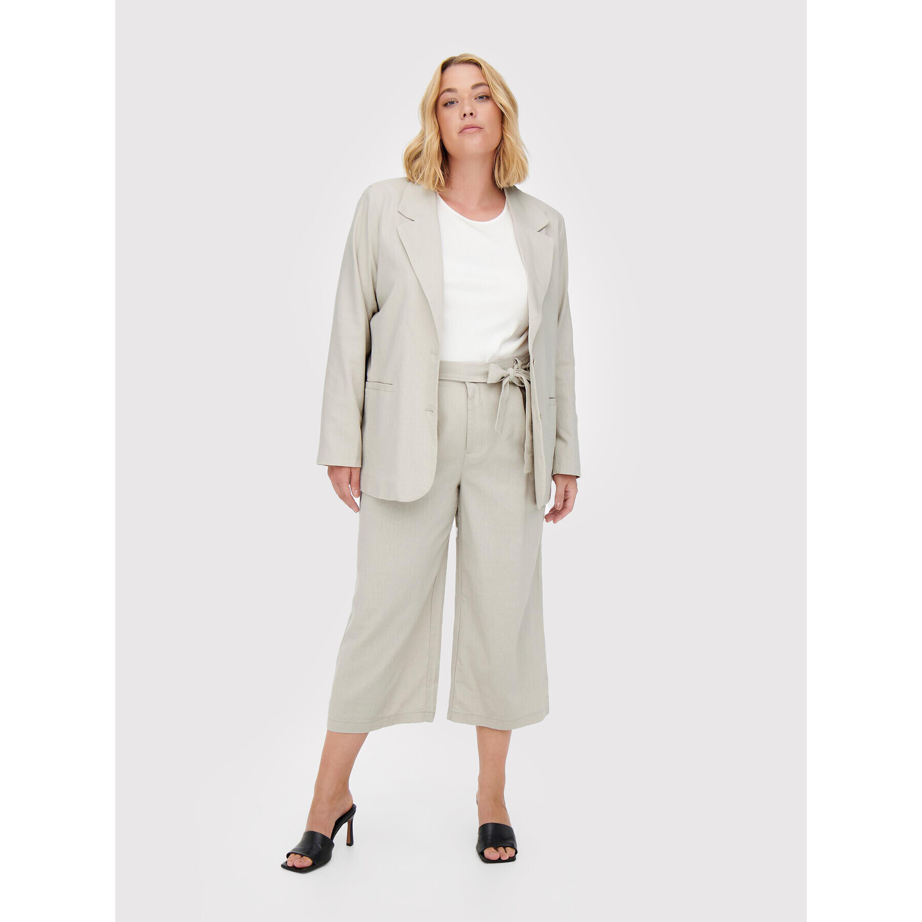 ONLY Carmakoma Сако Cara 15257570 Бежов Regular Fit - Pepit.bg