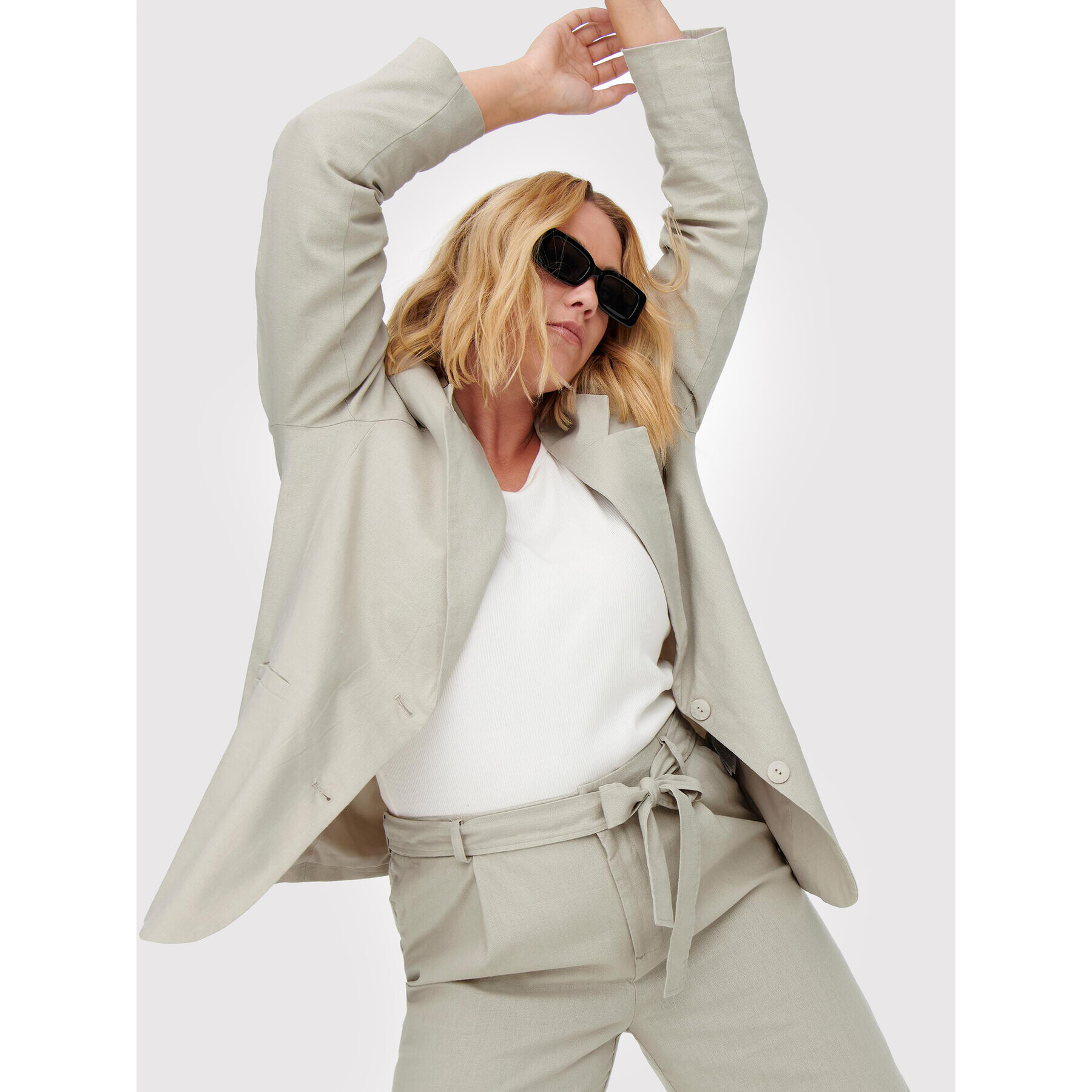 ONLY Carmakoma Сако Cara 15257570 Бежов Regular Fit - Pepit.bg