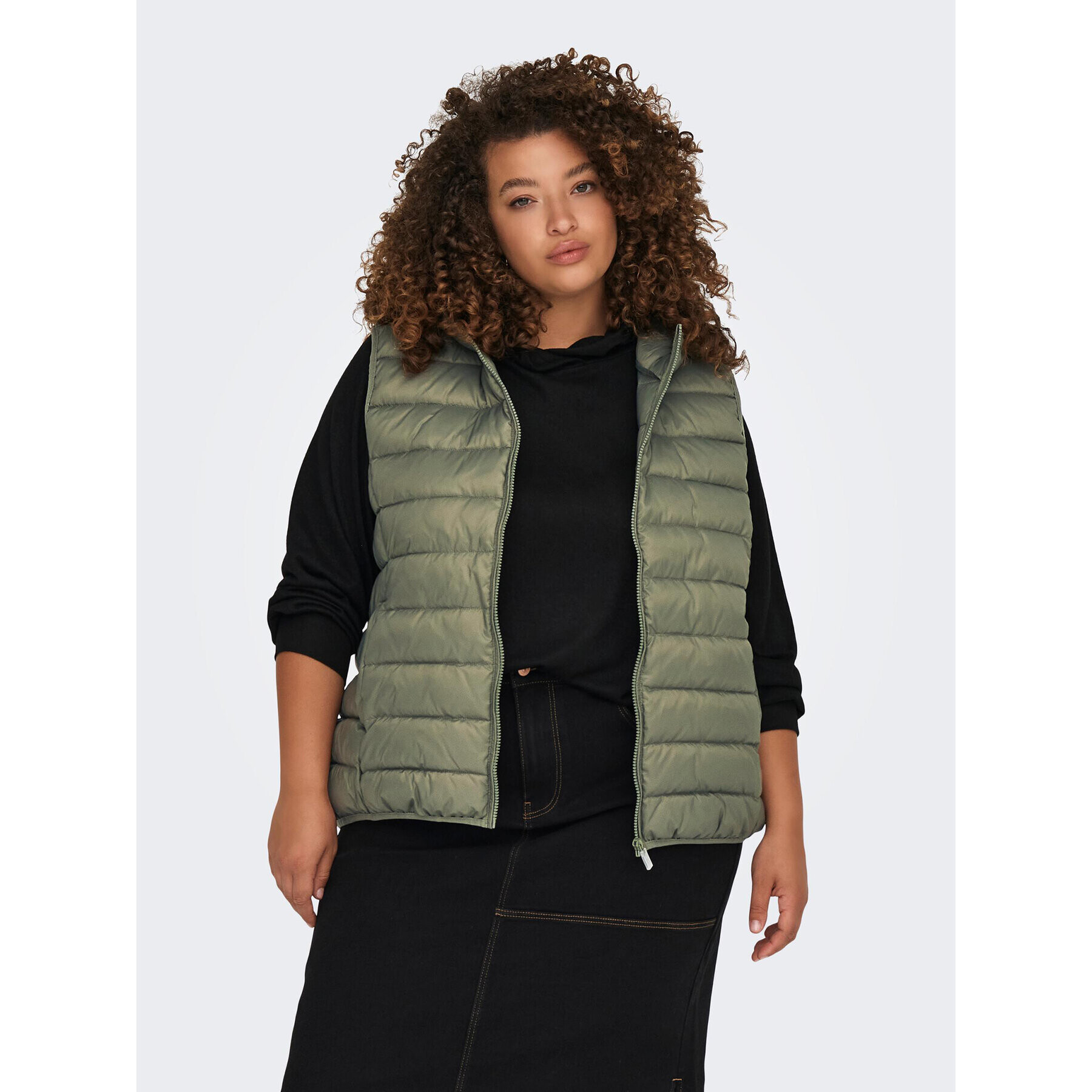 ONLY Carmakoma Елек 15305695 Зелен Regular Fit - Pepit.bg