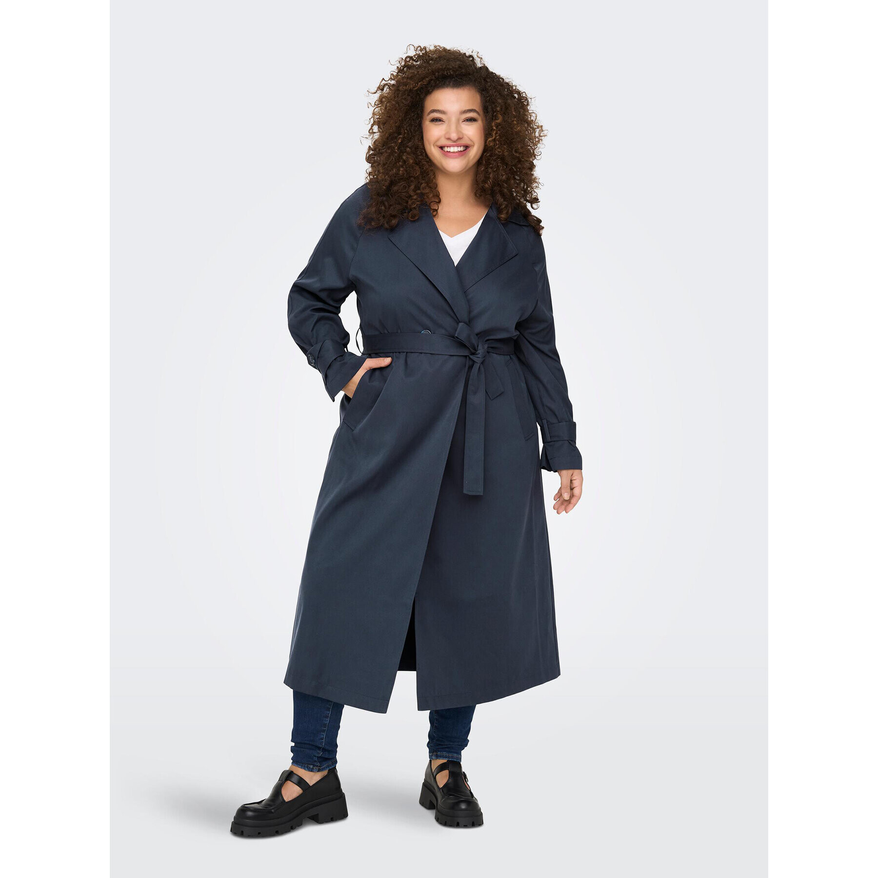 ONLY Carmakoma Преходно палто 15282597 Син Regular Fit - Pepit.bg