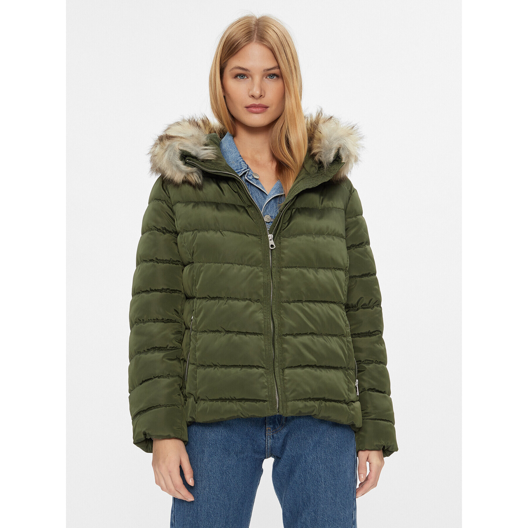 ONLY Carmakoma Пухено яке 15305702 Зелен Regular Fit - Pepit.bg