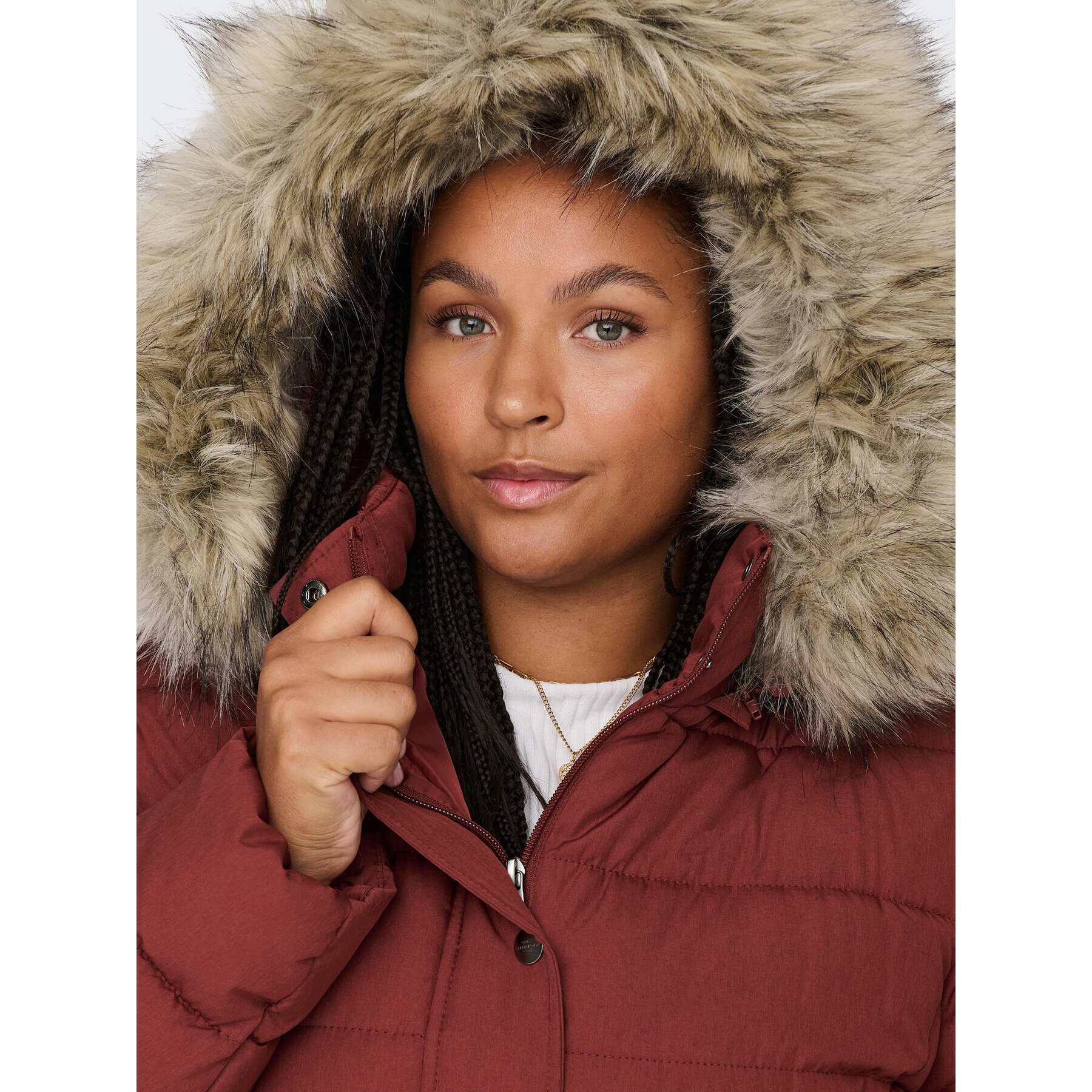 ONLY Carmakoma Пухено яке Luna 15206227 Червен Regular Fit - Pepit.bg