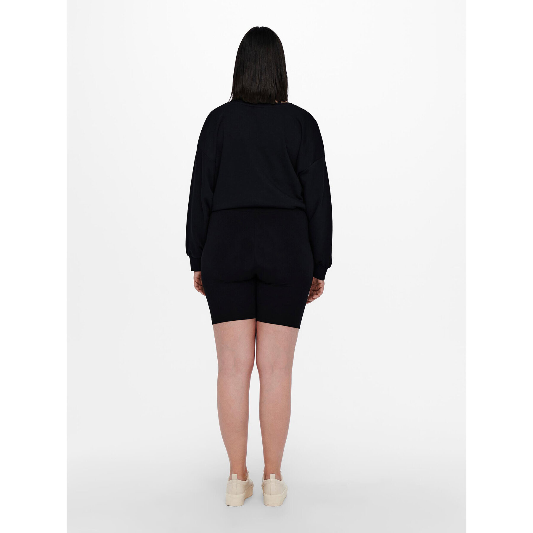 ONLY Carmakoma Шорти от плат 15176212 Черен Regular Fit - Pepit.bg