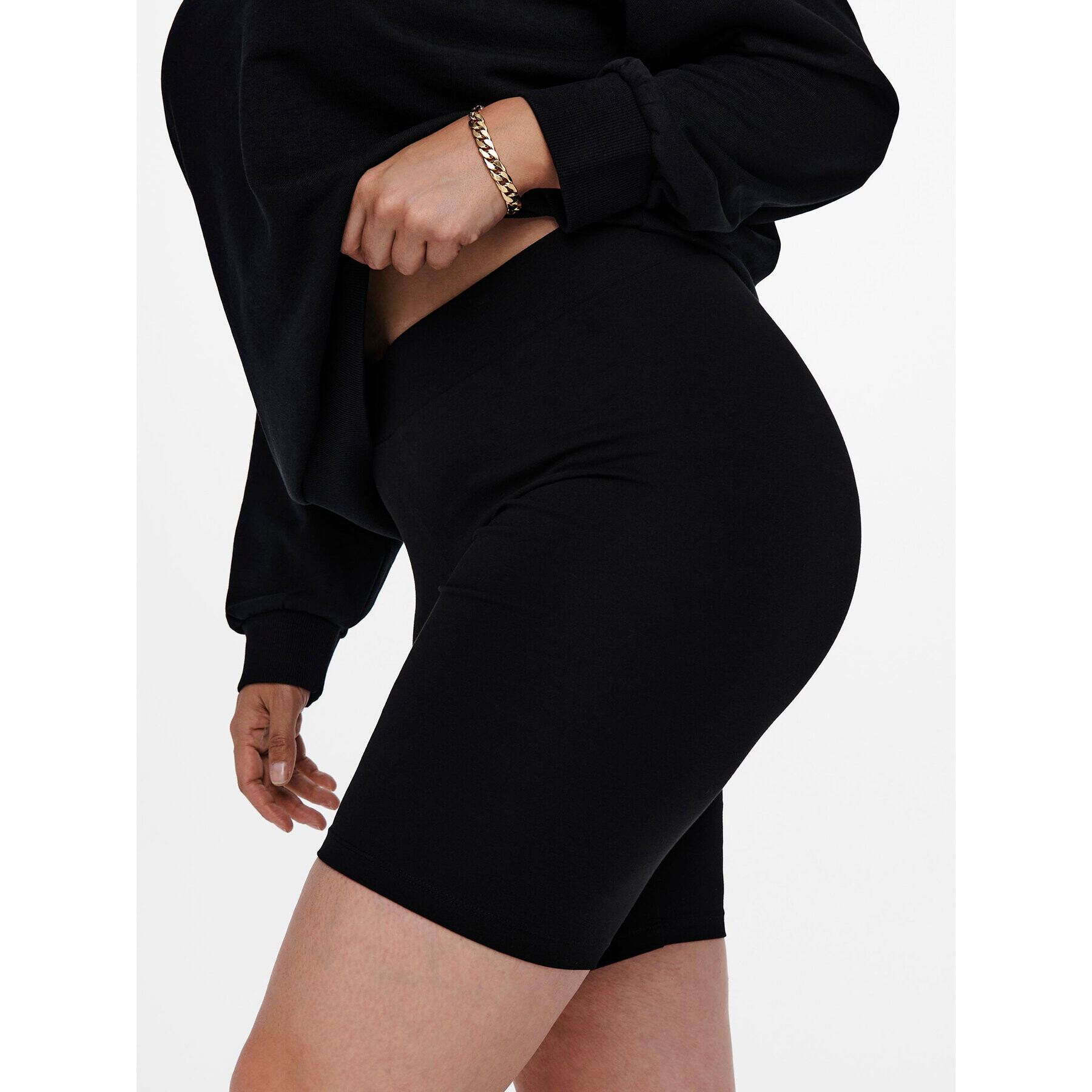 ONLY Carmakoma Шорти от плат 15176212 Черен Regular Fit - Pepit.bg