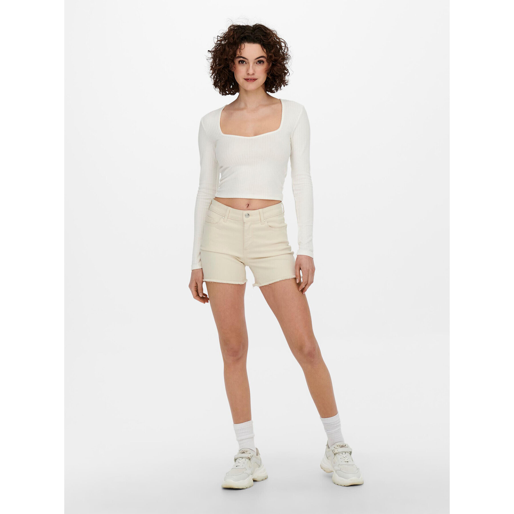 ONLY Дънкови шорти 15196303 Екрю Regular Fit - Pepit.bg