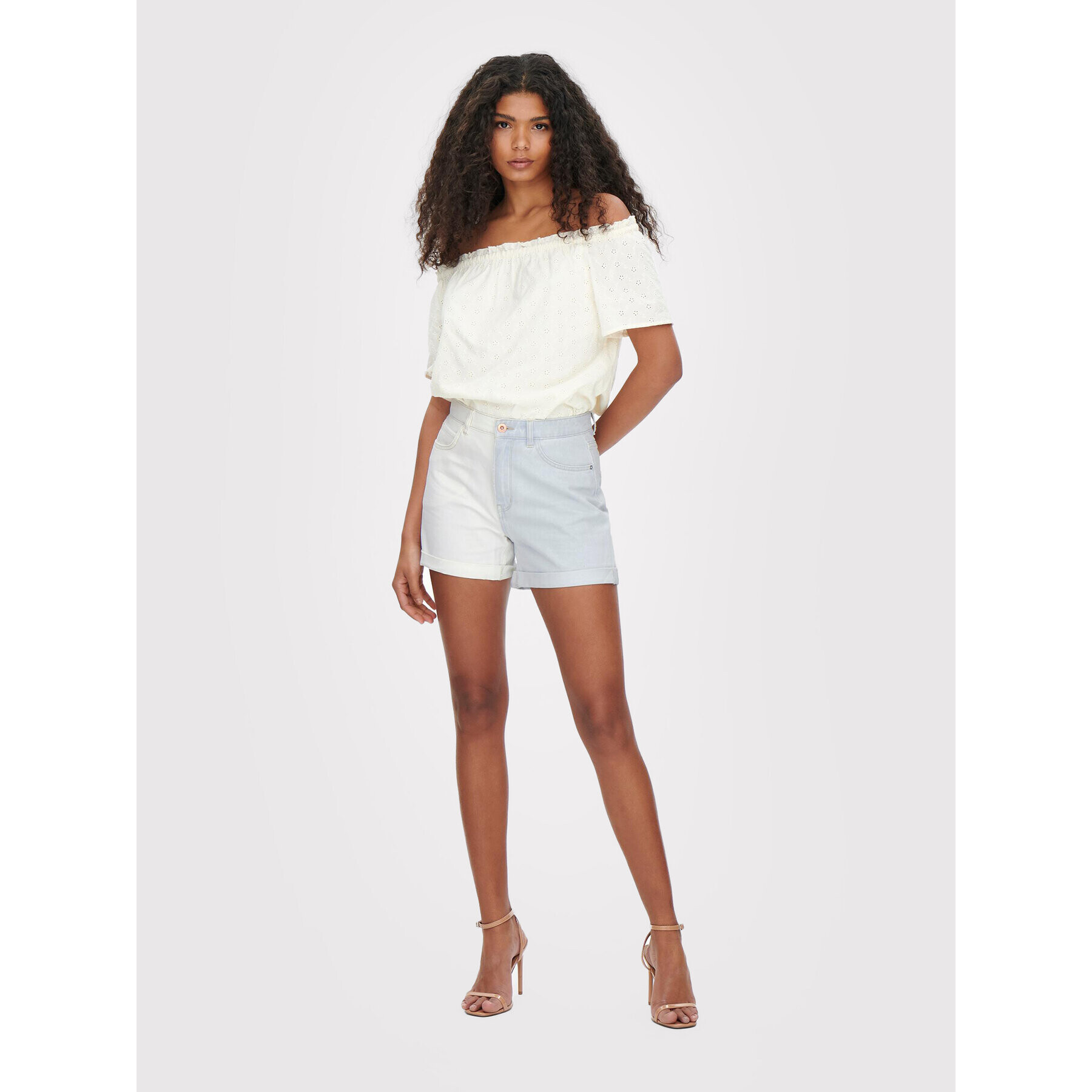 ONLY Дънкови шорти Vega 15255867 Син Mom Fit - Pepit.bg