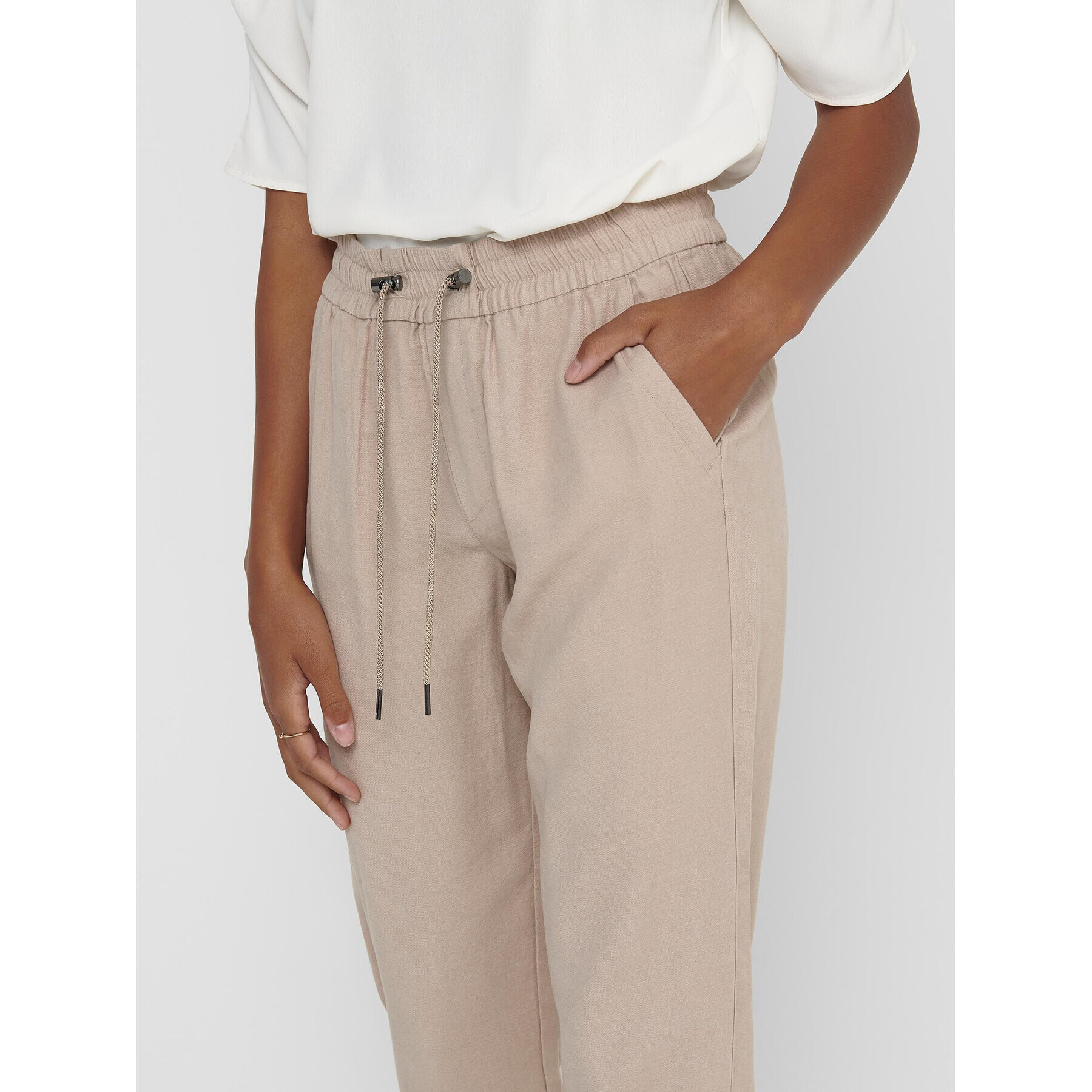 ONLY Долнище анцуг 15203946 Бежов Regular Fit - Pepit.bg