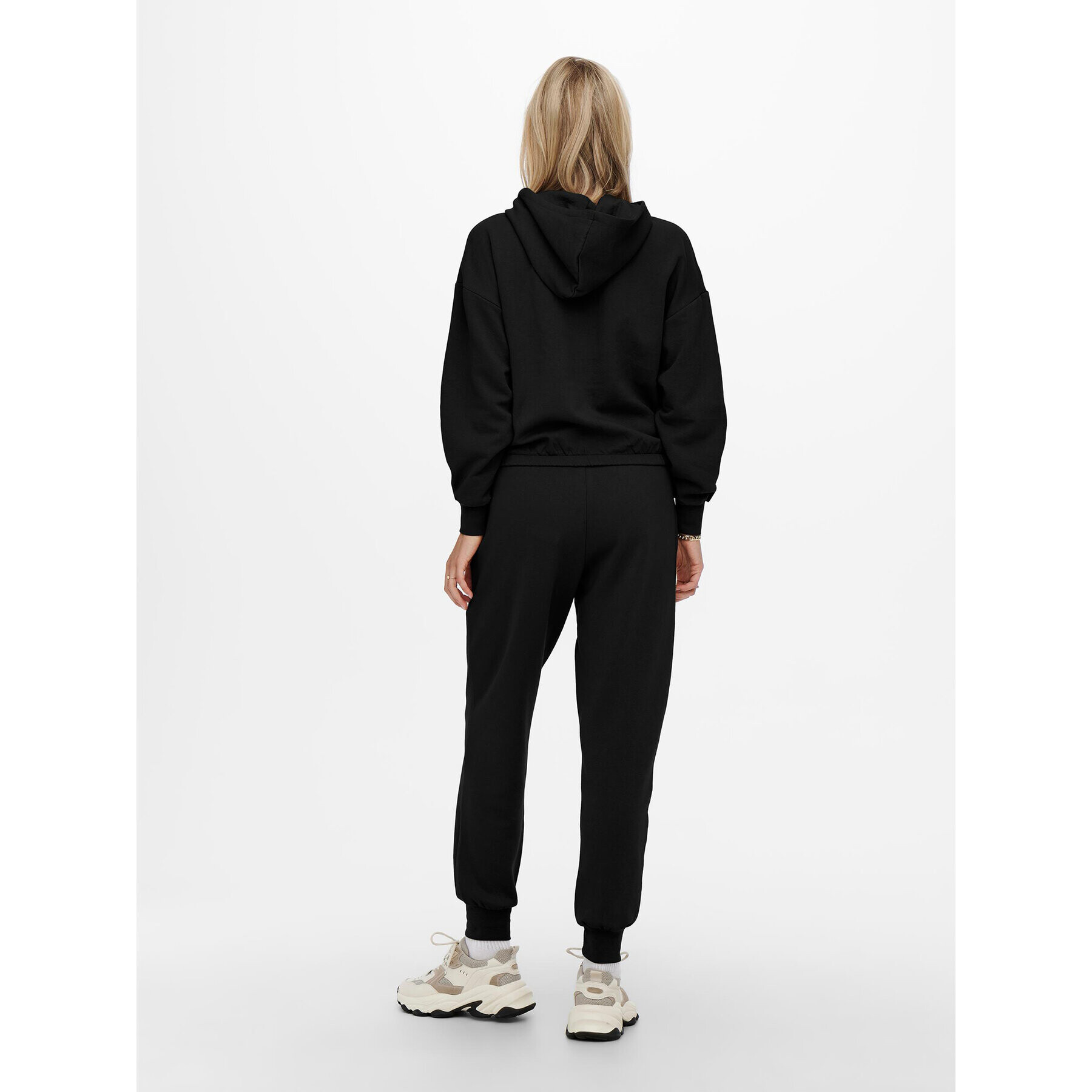 ONLY Долнище анцуг 15239890 Черен Regular Fit - Pepit.bg