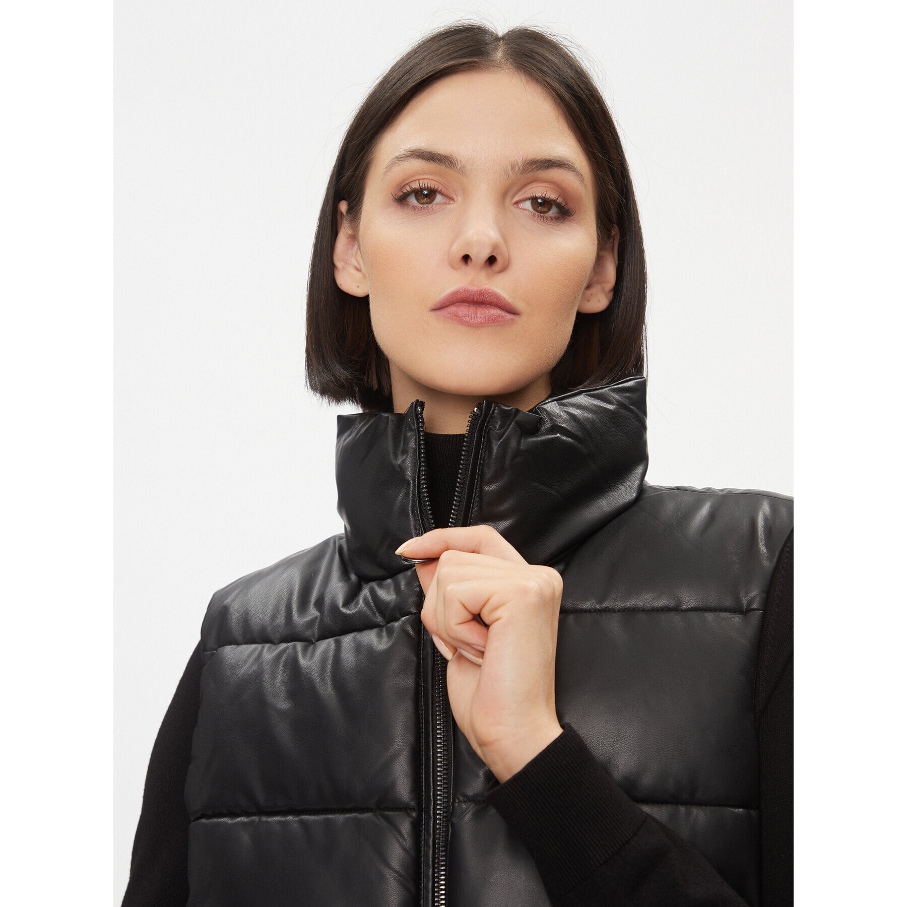 ONLY Елек 15309666 Черен Regular Fit - Pepit.bg